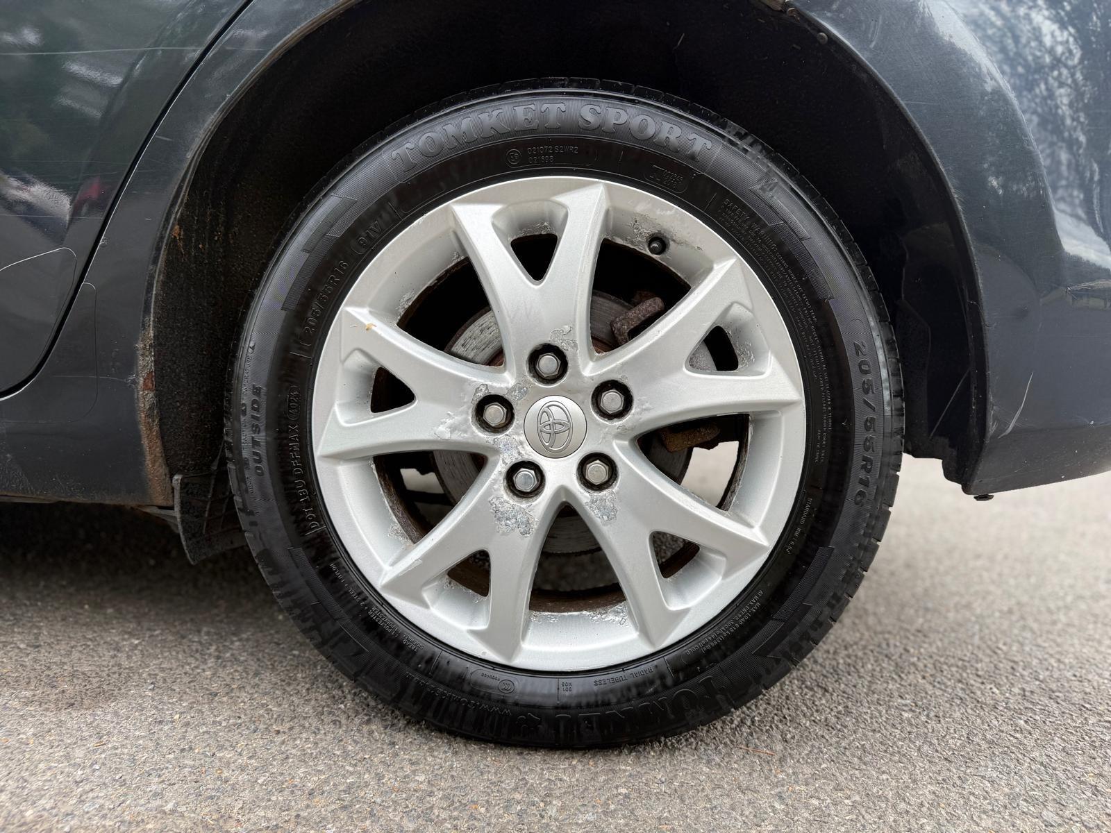 Toyota Auris view 52