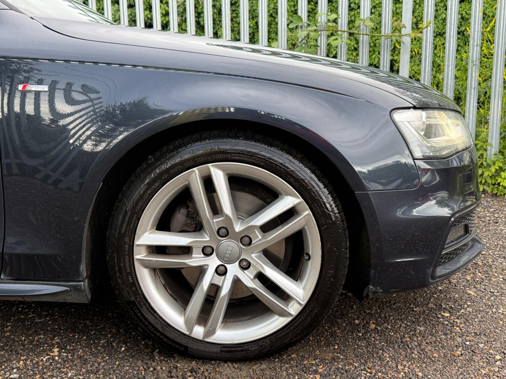 2015 Audi A4 Avant image 42