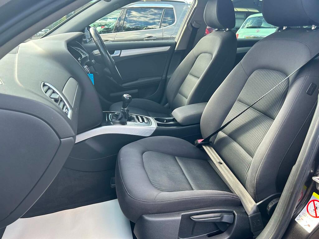 Audi A4 view 18