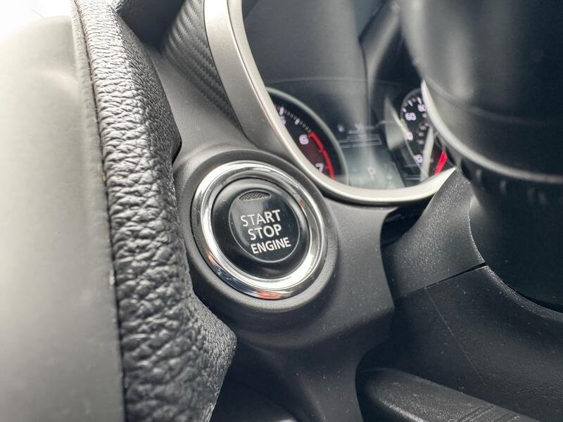 Mitsubishi Eclipse Cross view 36