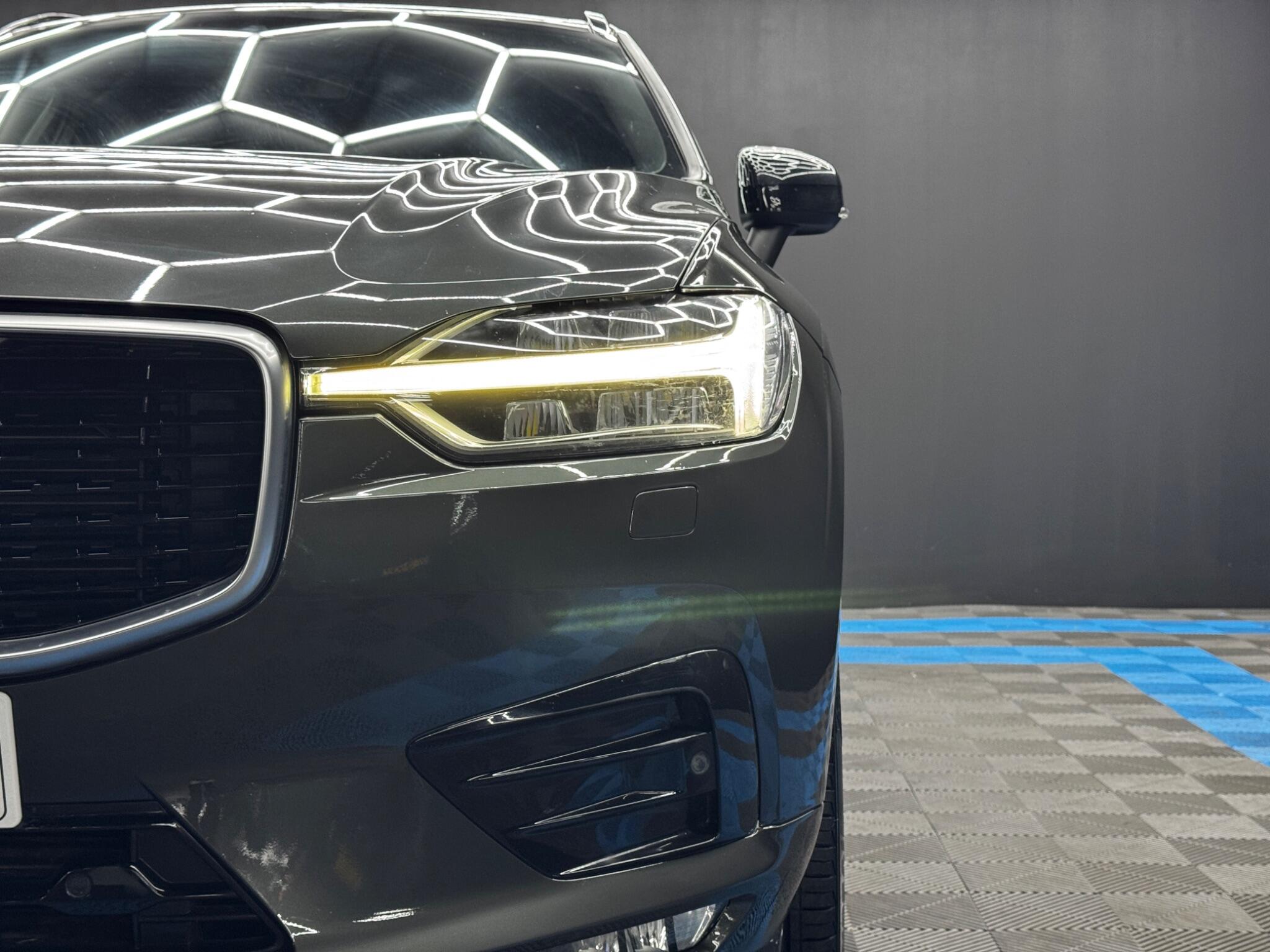 Volvo XC60 view 45