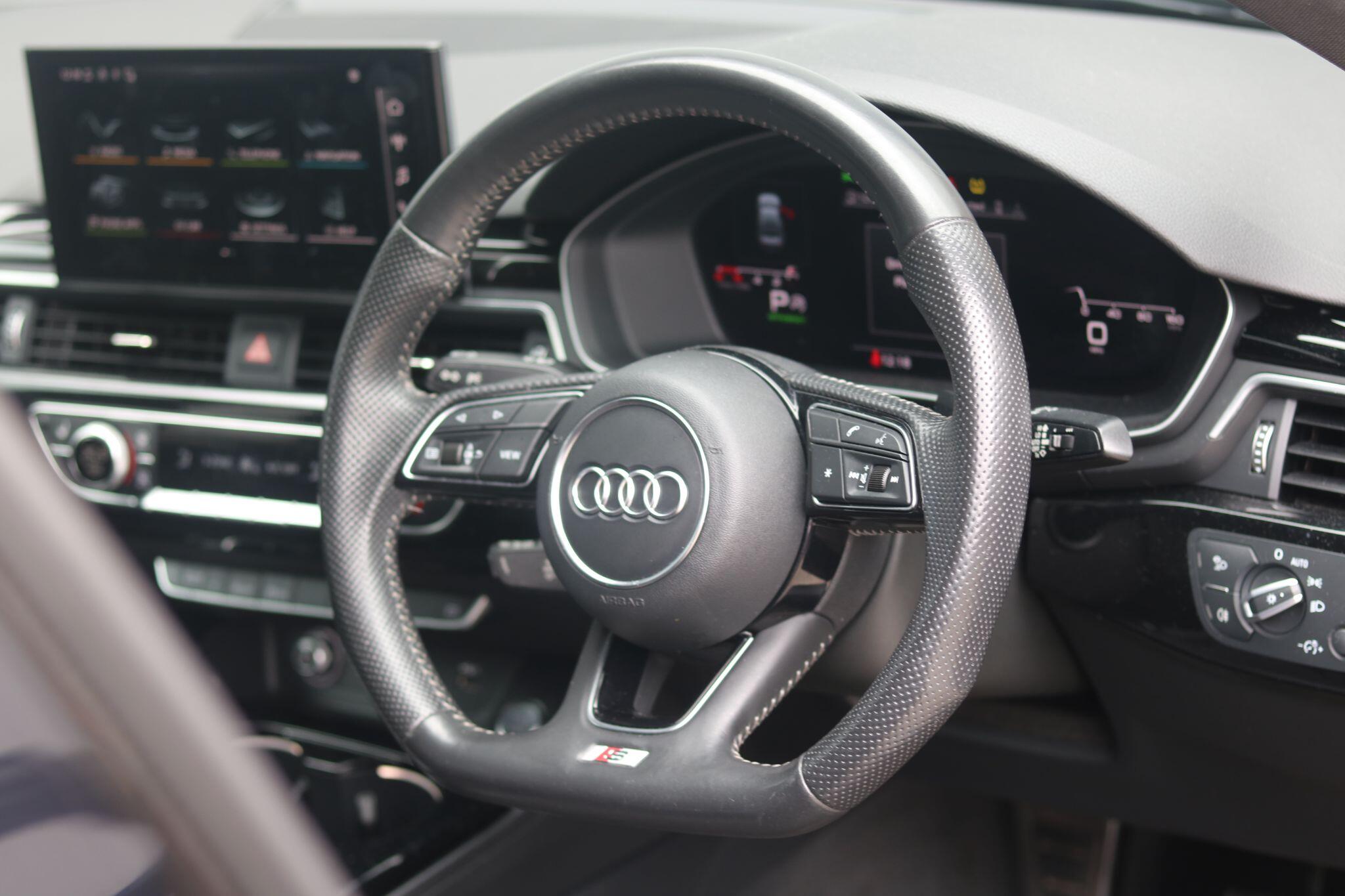 Audi A4 view 7