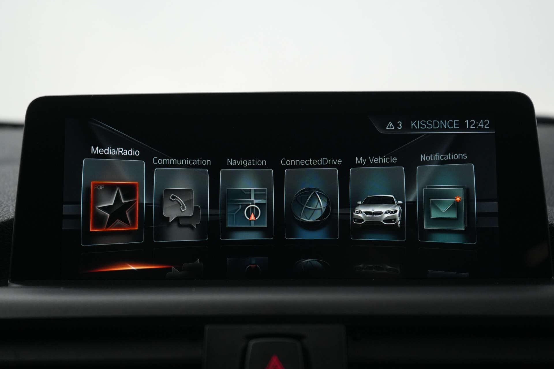 BMW M2 view 30