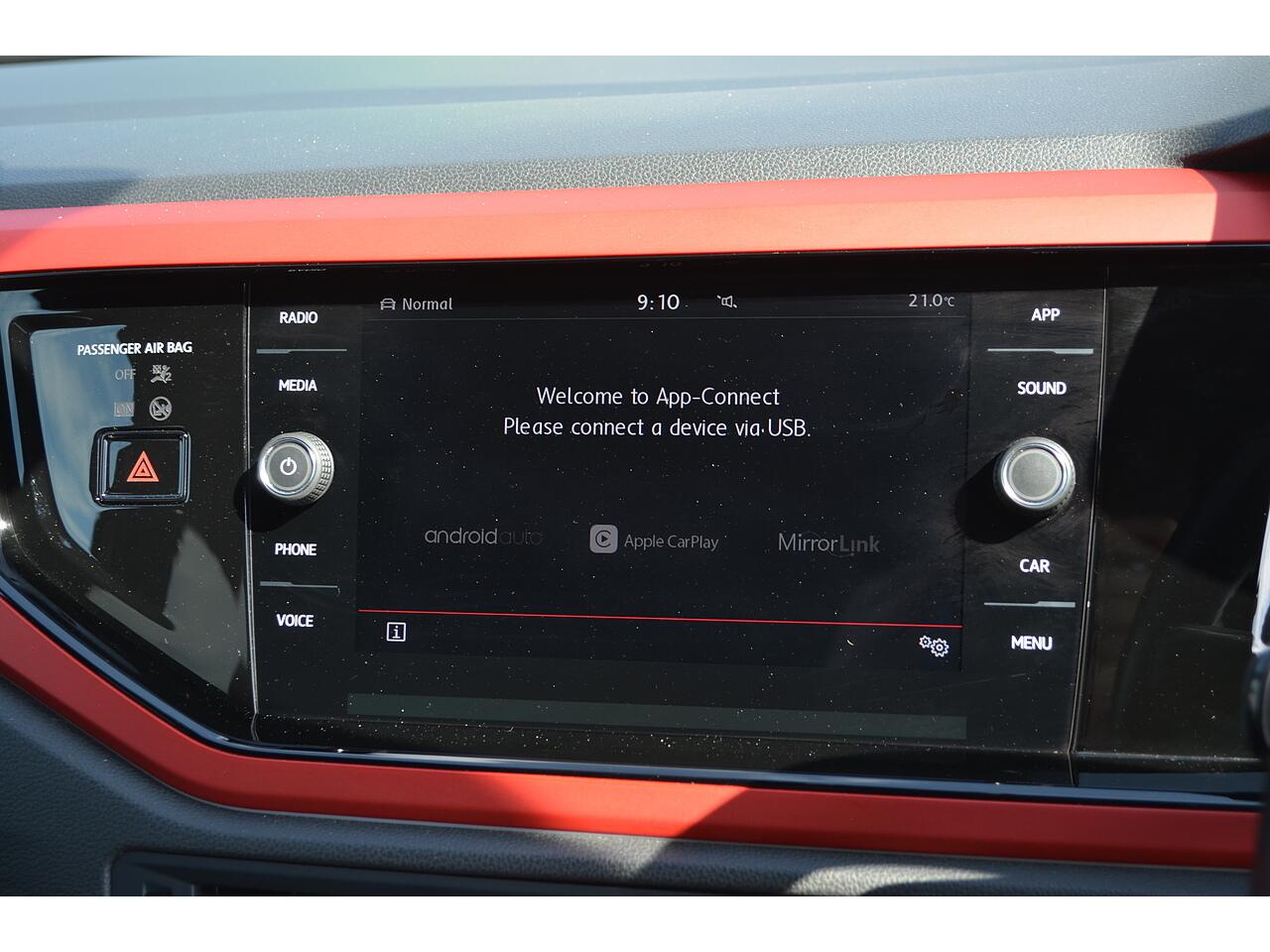 Volkswagen Polo view 16