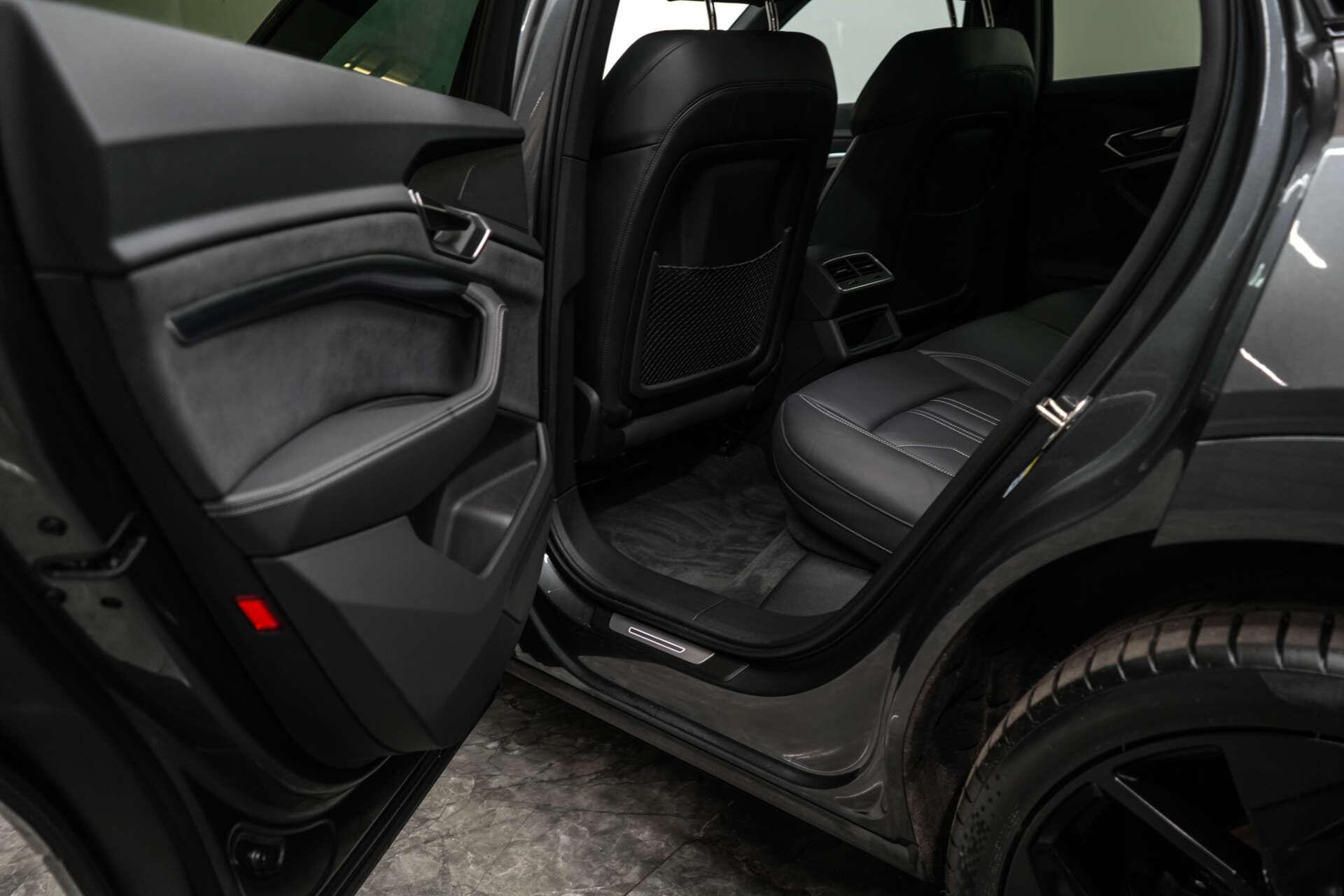 Audi Q8 E-Tron view 26