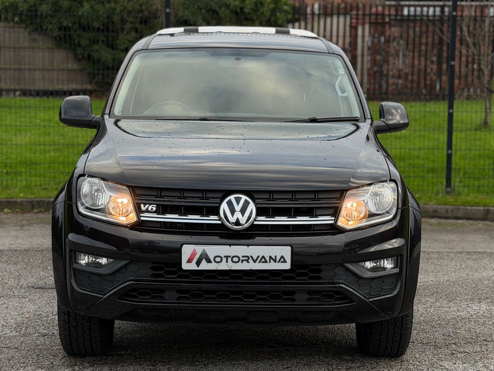 Volkswagen Amarok view 2
