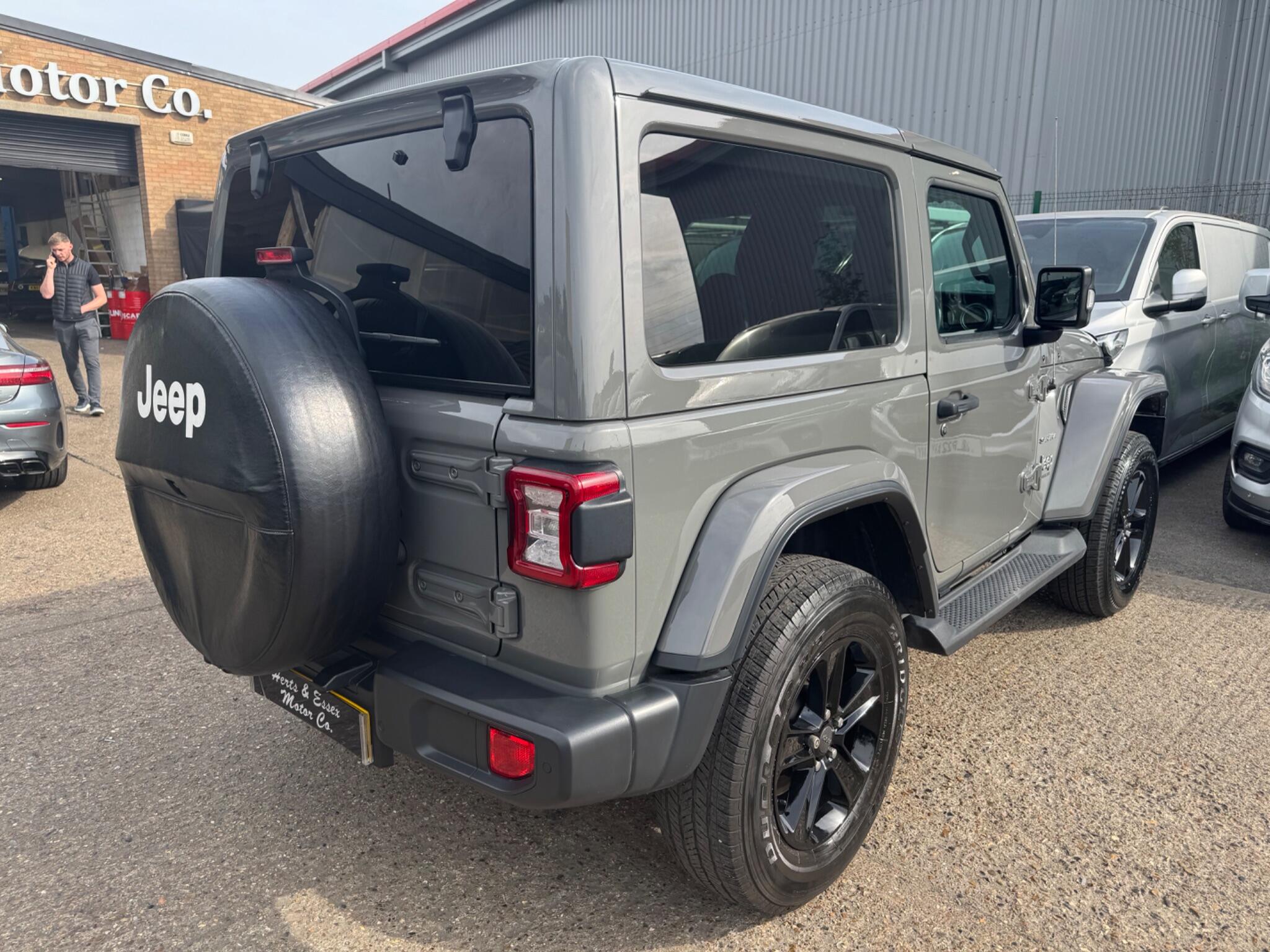 Jeep Wrangler view 13