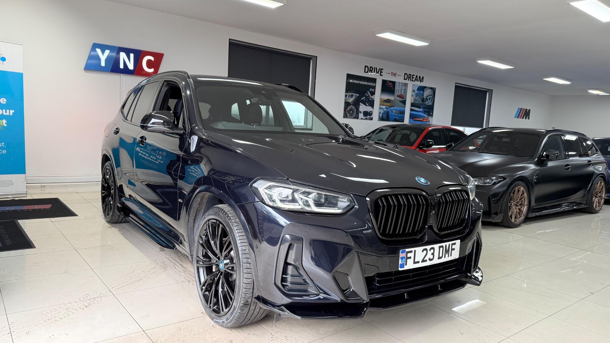 BMW X3 view 3