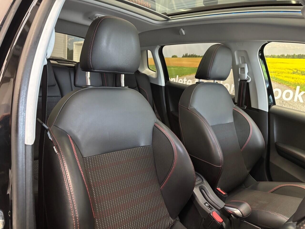 Peugeot 2008 view 13