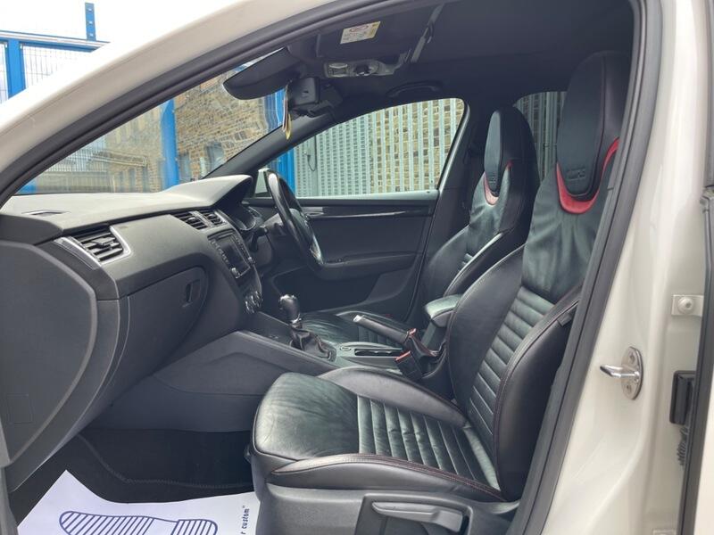 2015 Skoda Octavia image 10