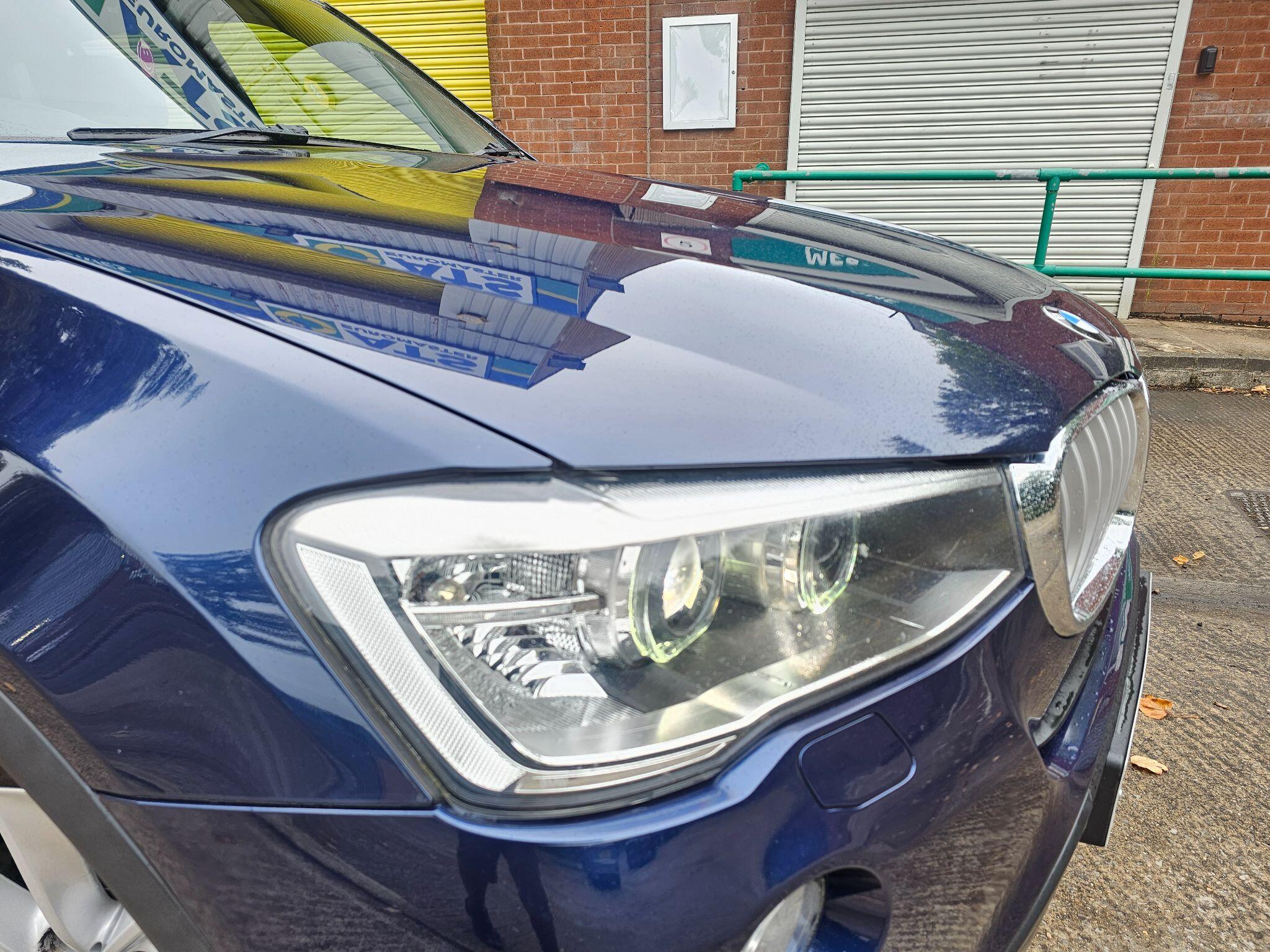 BMW X3 view 14