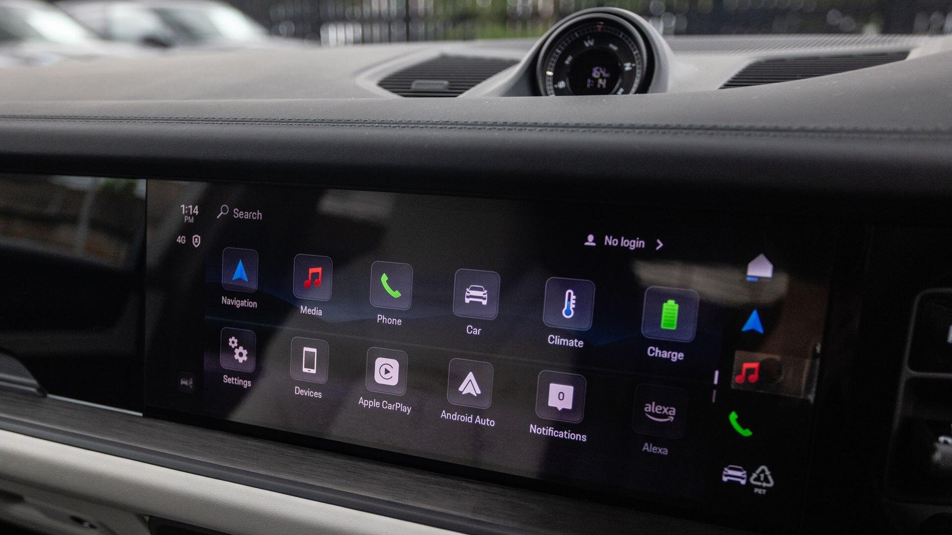 Porsche Cayenne view 24