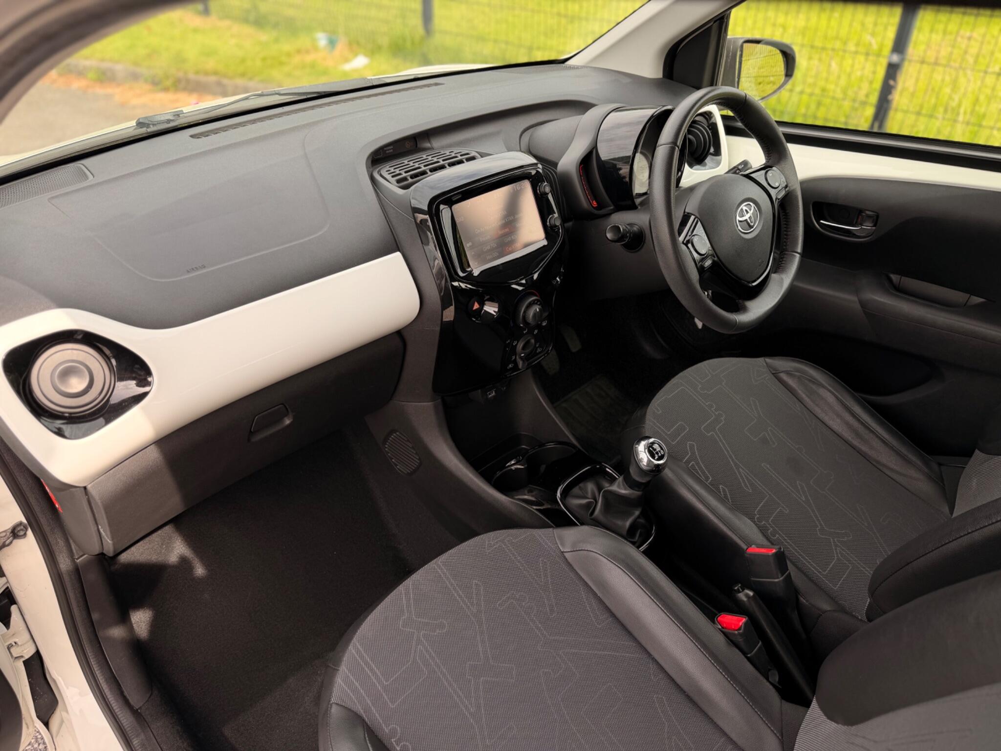 Toyota Aygo view 13