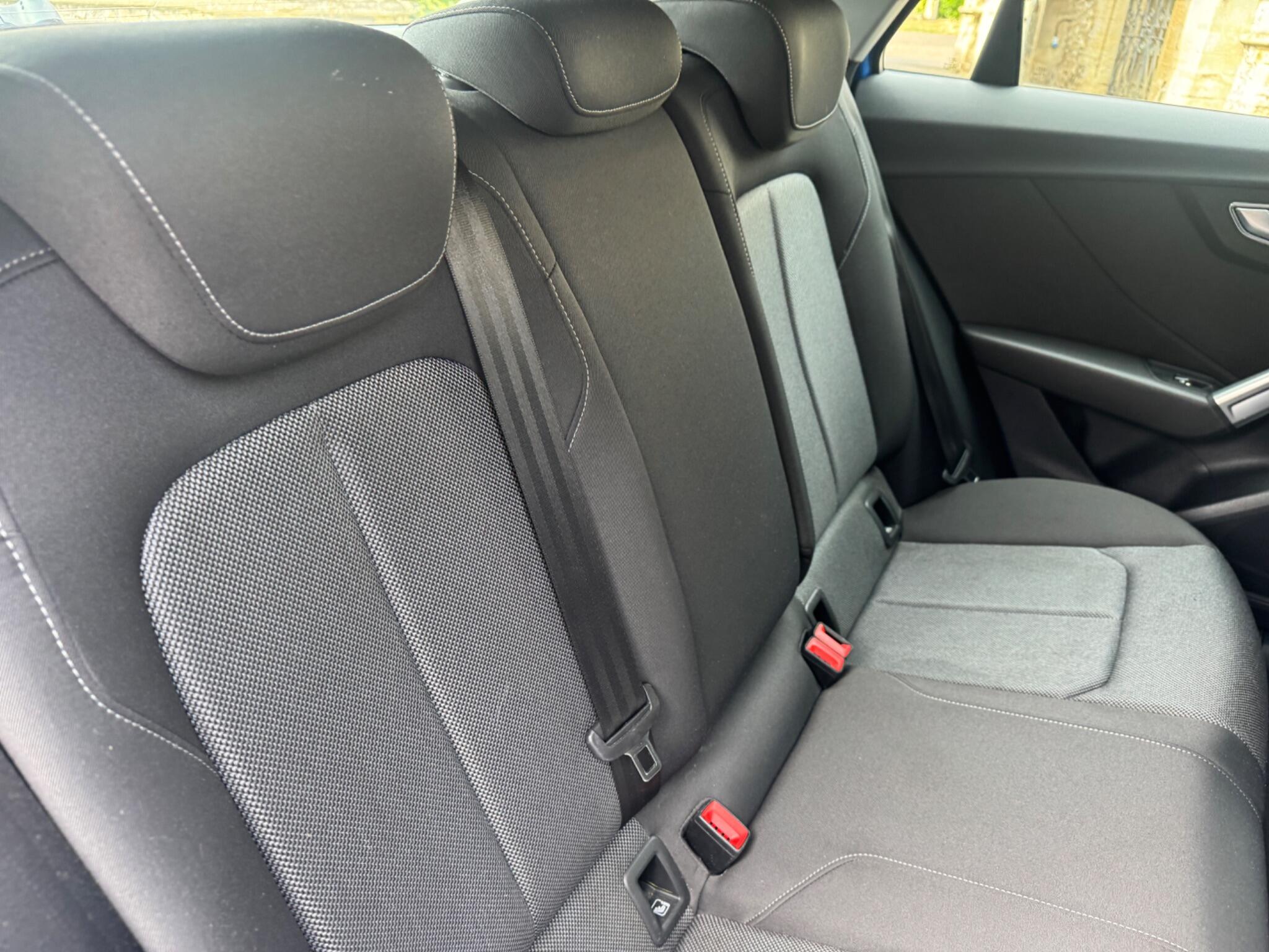 Audi Q2 view 34