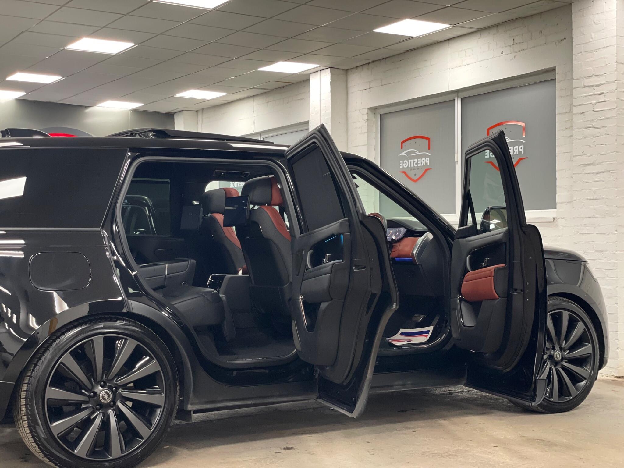 Land Rover Range Rover view 18