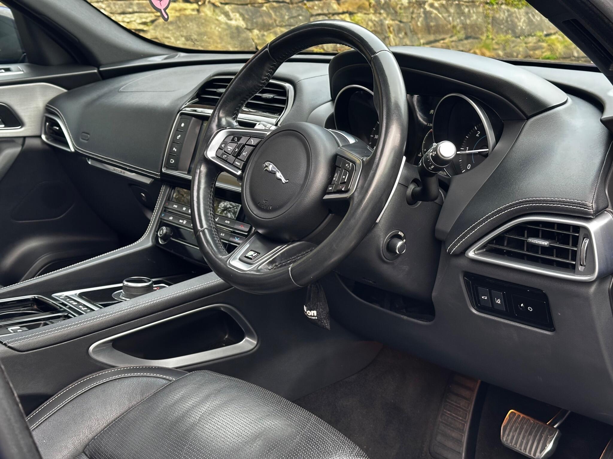 Jaguar F-Pace view 20