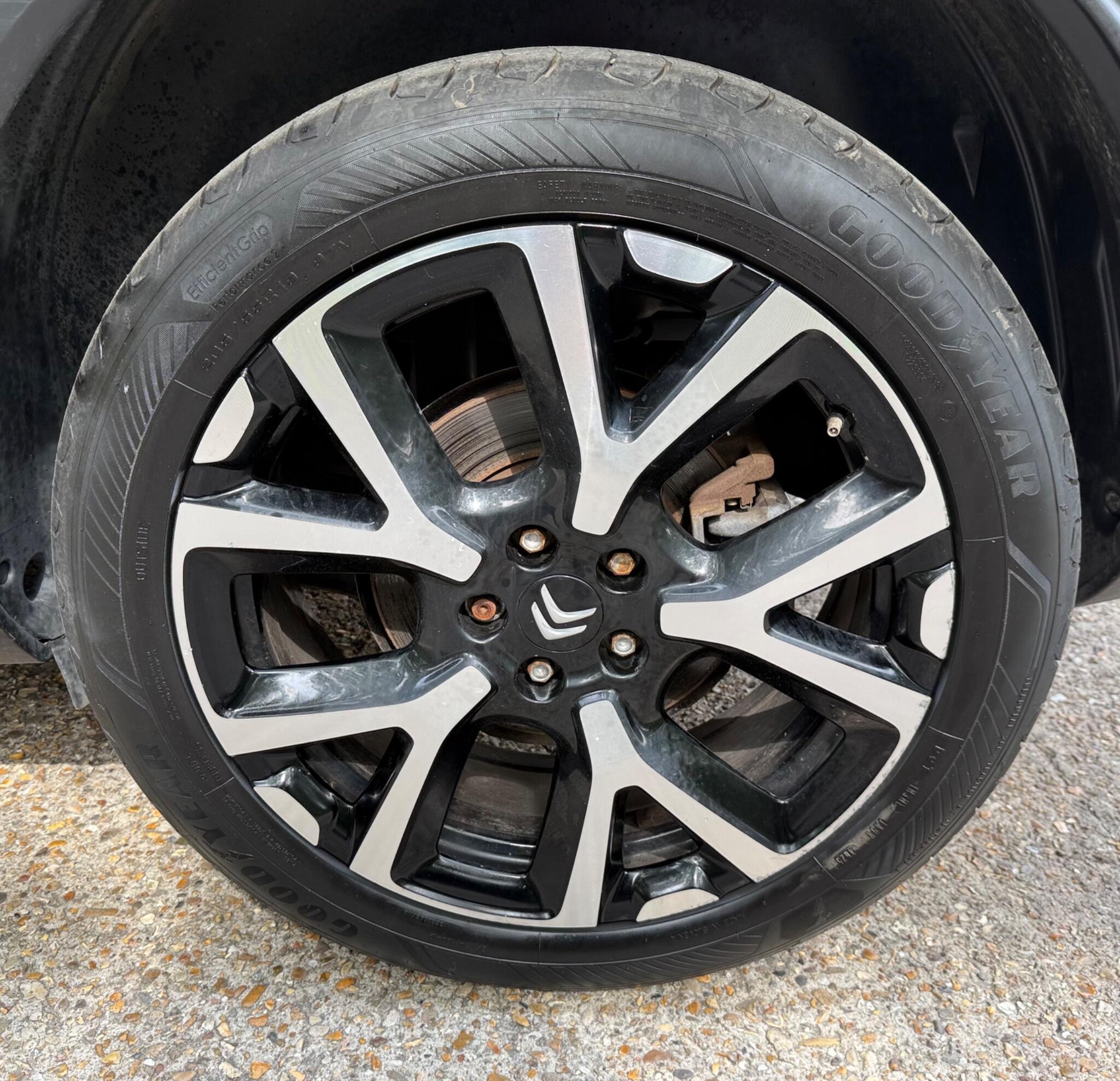 Citroen C5 Aircross view 22