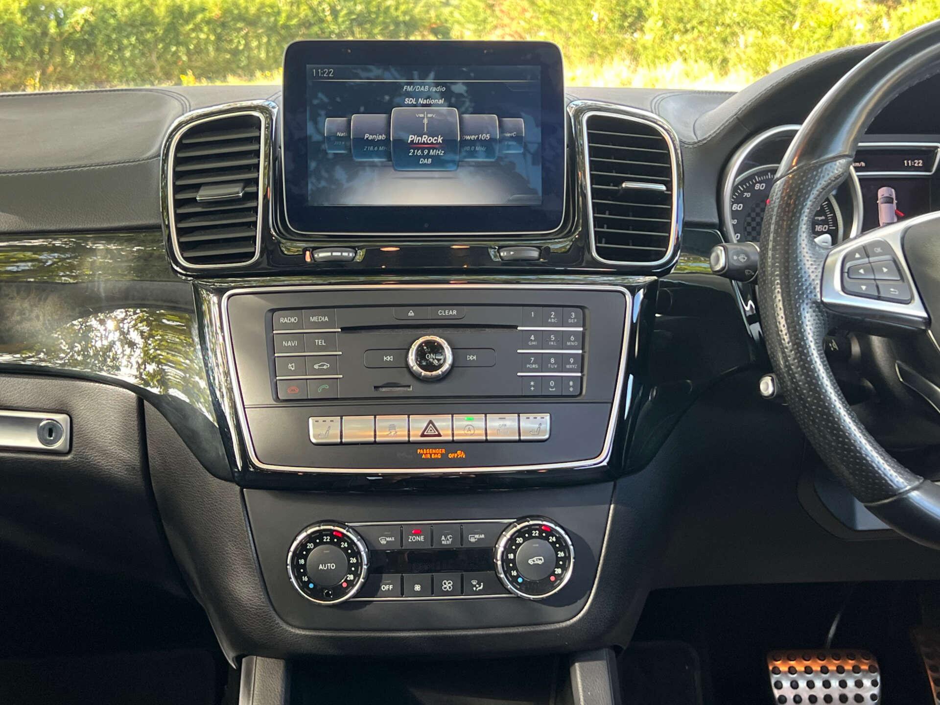 Mercedes-Benz GLE view 46