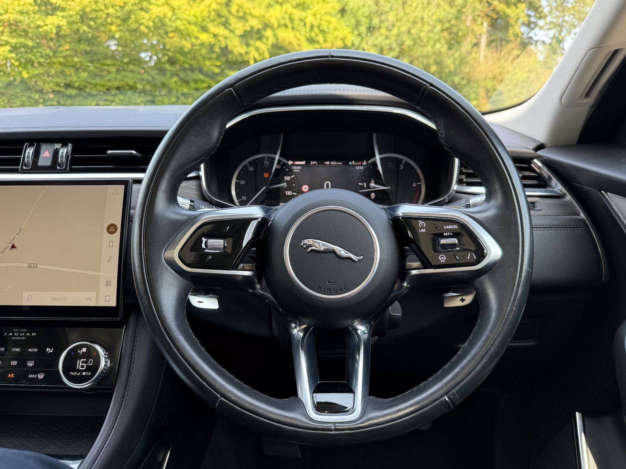 Jaguar F-Pace view 7