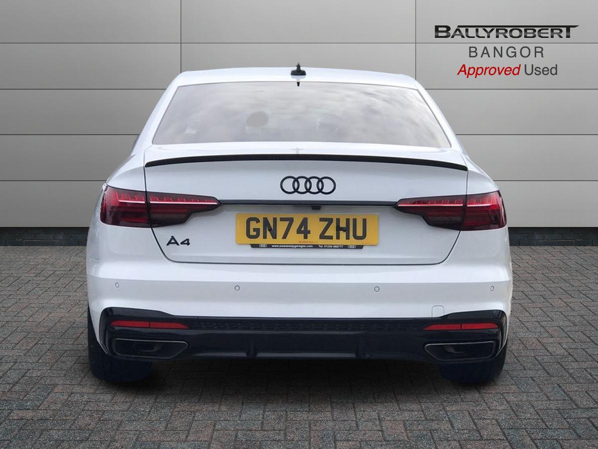 Audi A4 view 11