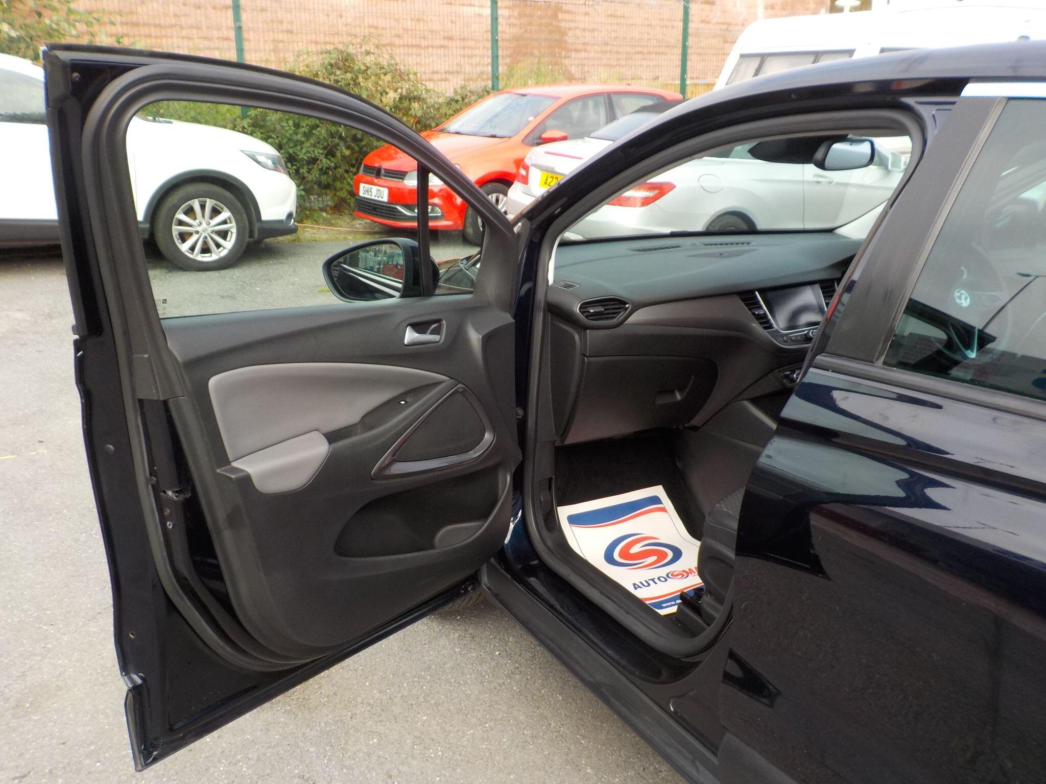 Vauxhall Crossland X 1.5 Turbo D ecoTEC Tech Line Nav Euro 6 (s/s) 5dr