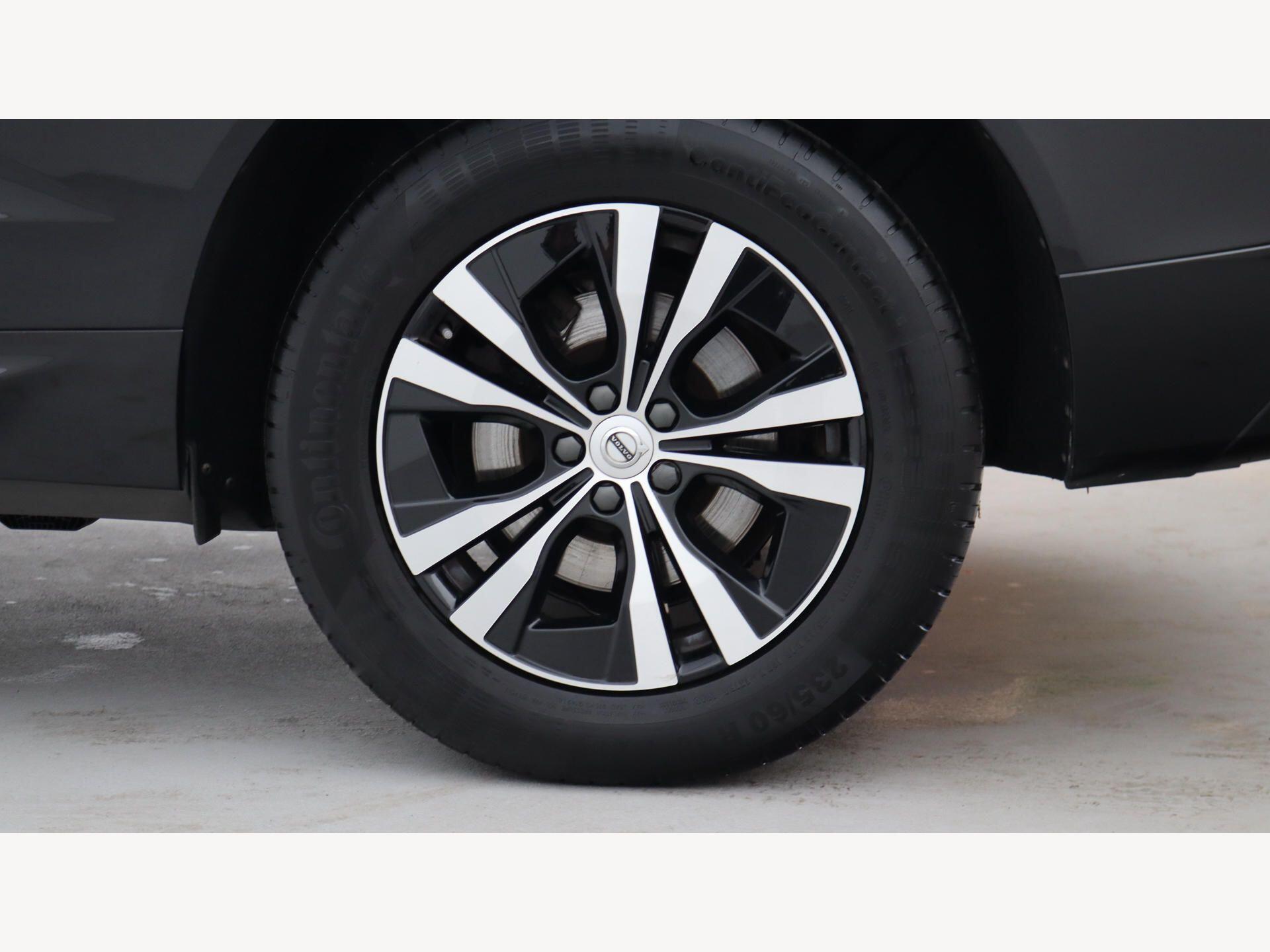 Volvo XC60 view 12