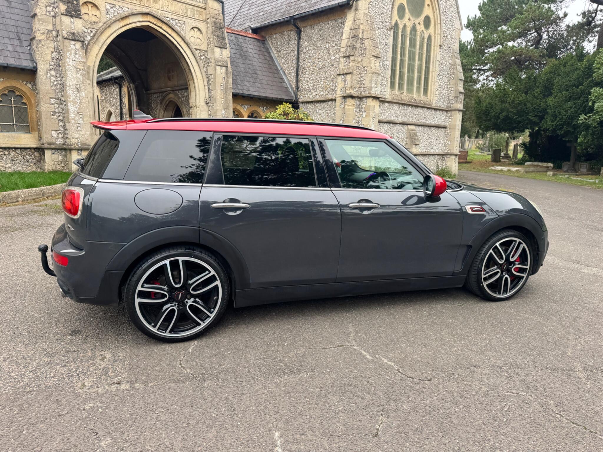 Mini Clubman view 22