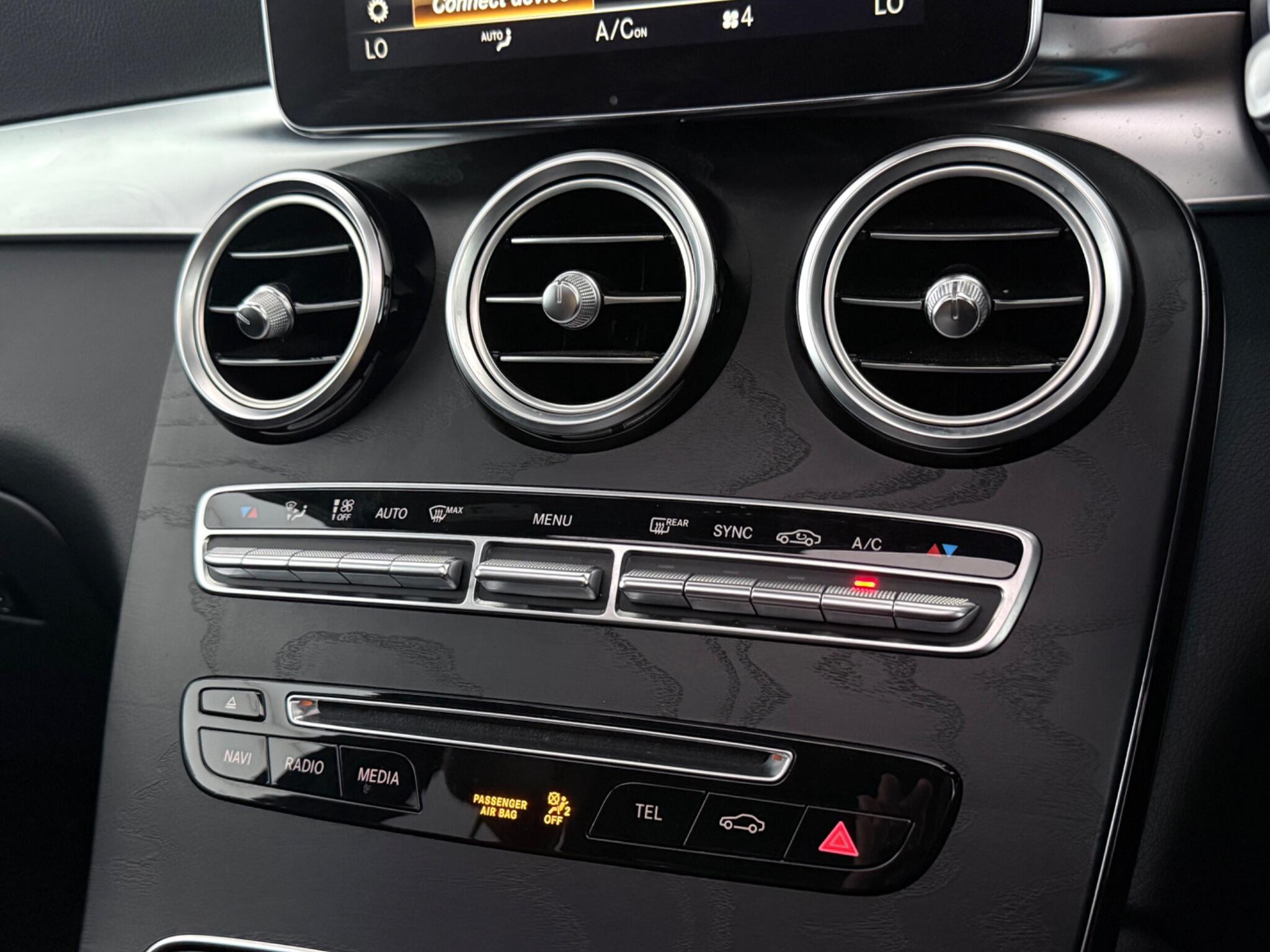 Mercedes-Benz GLC view 19