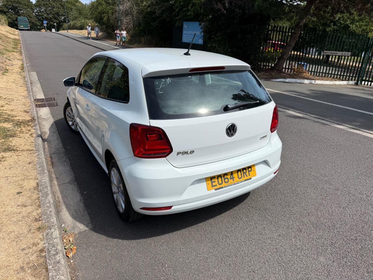 Volkswagen Polo view 10