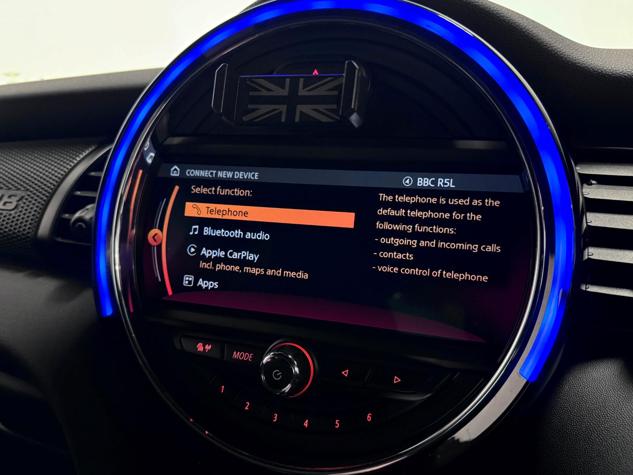 Mini Hatch view 11