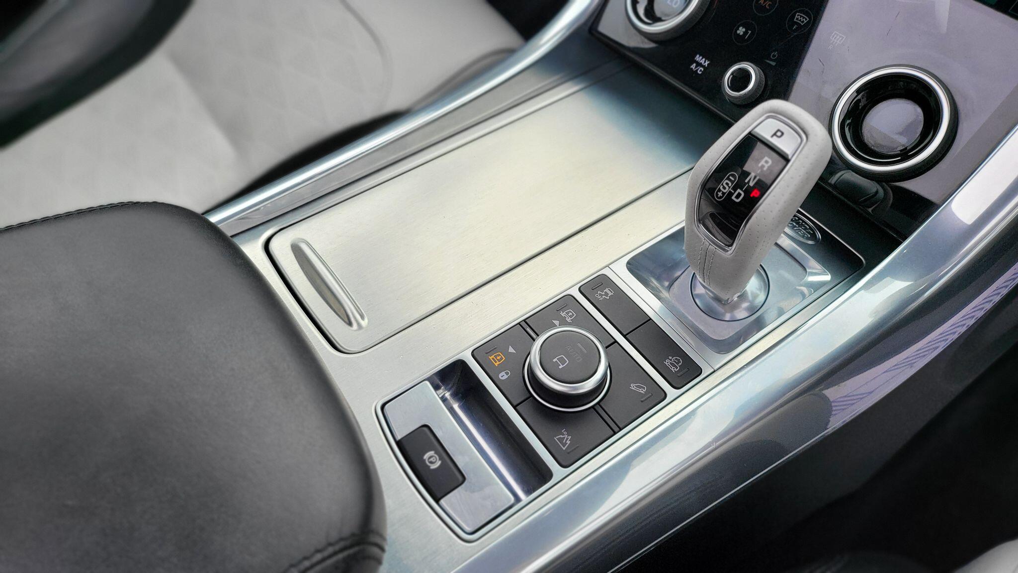 Land Rover Range Rover Sport view 15