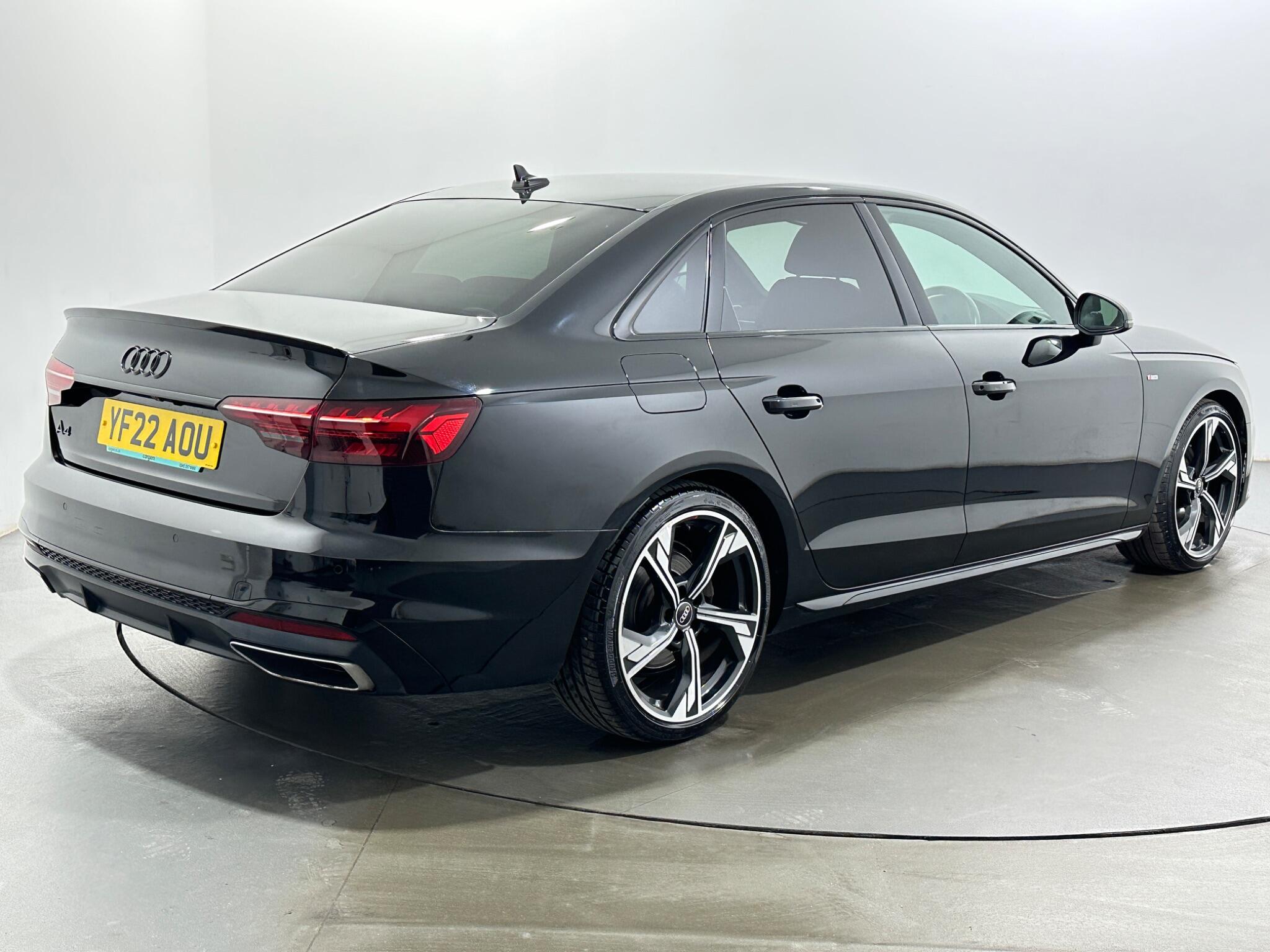 Audi A4 view 8