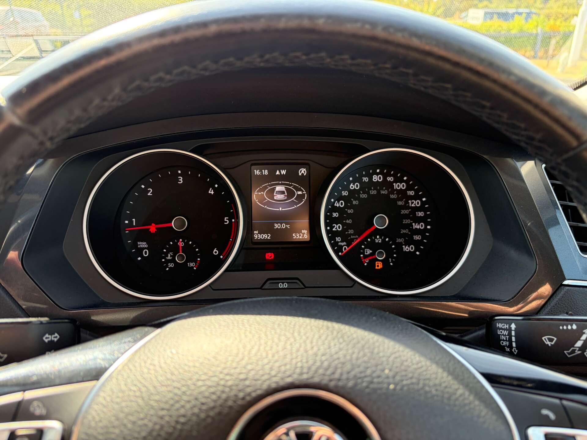 Volkswagen Tiguan view 41