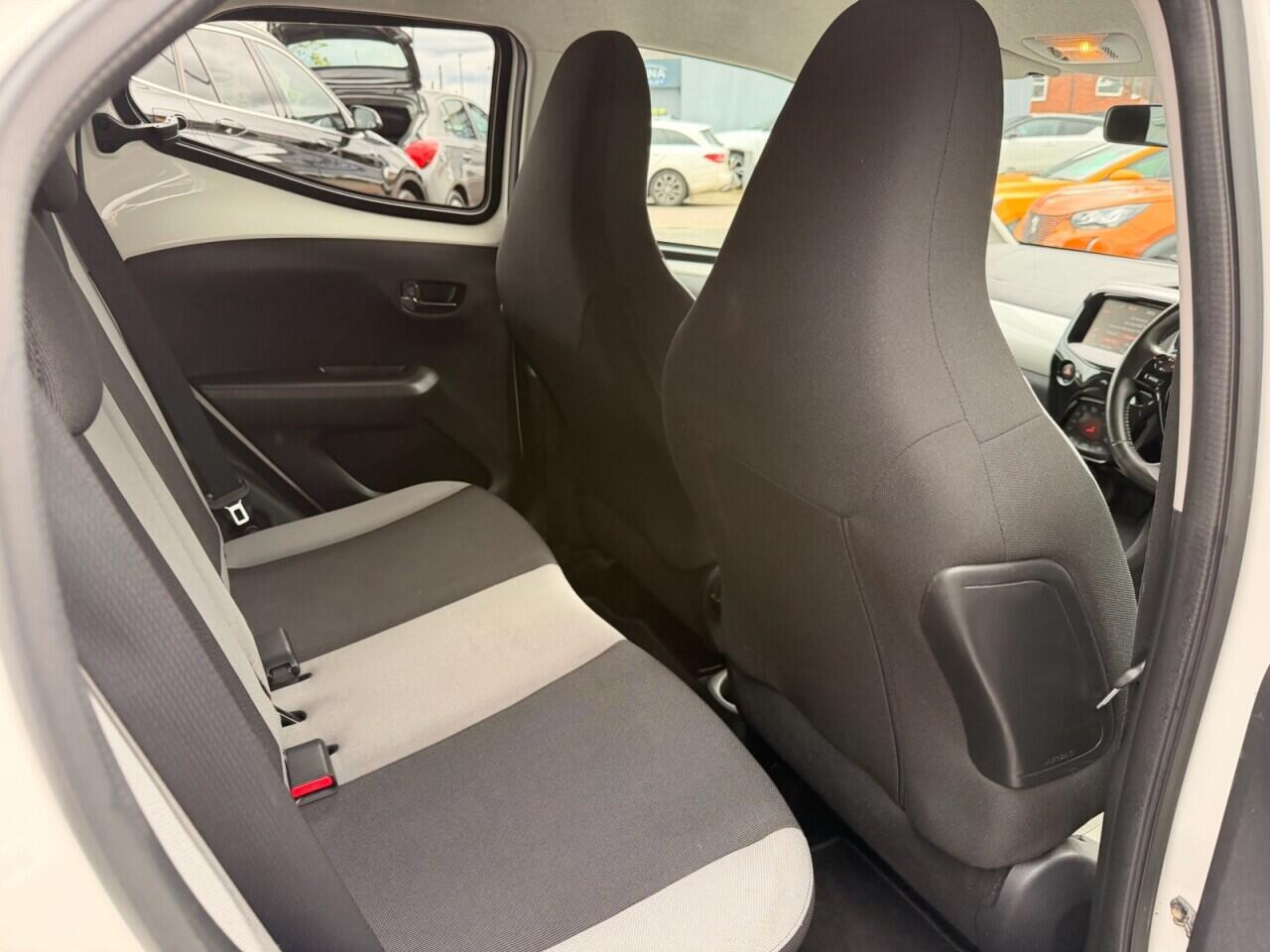 Toyota Aygo view 8
