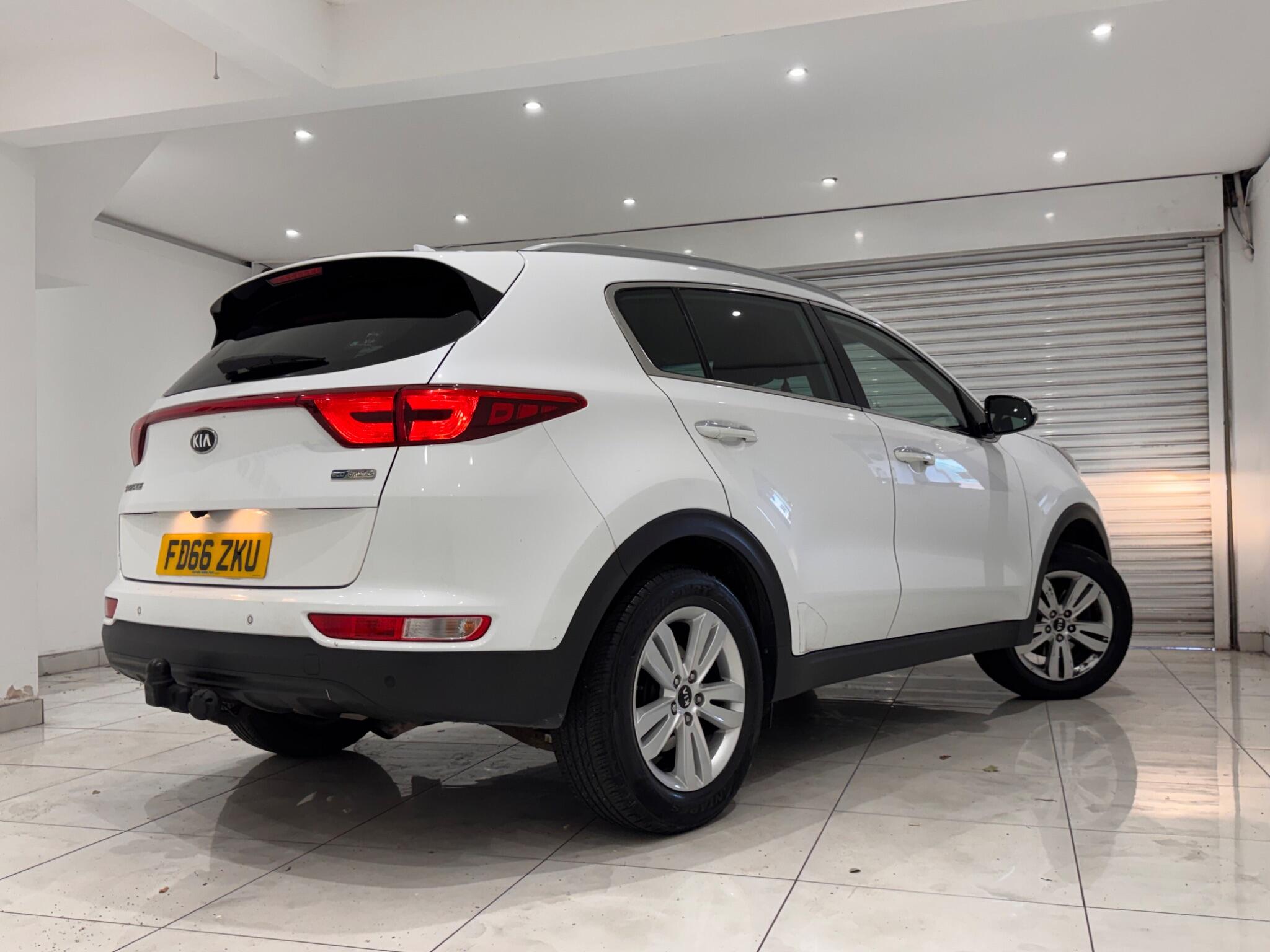 Kia Sportage view 3