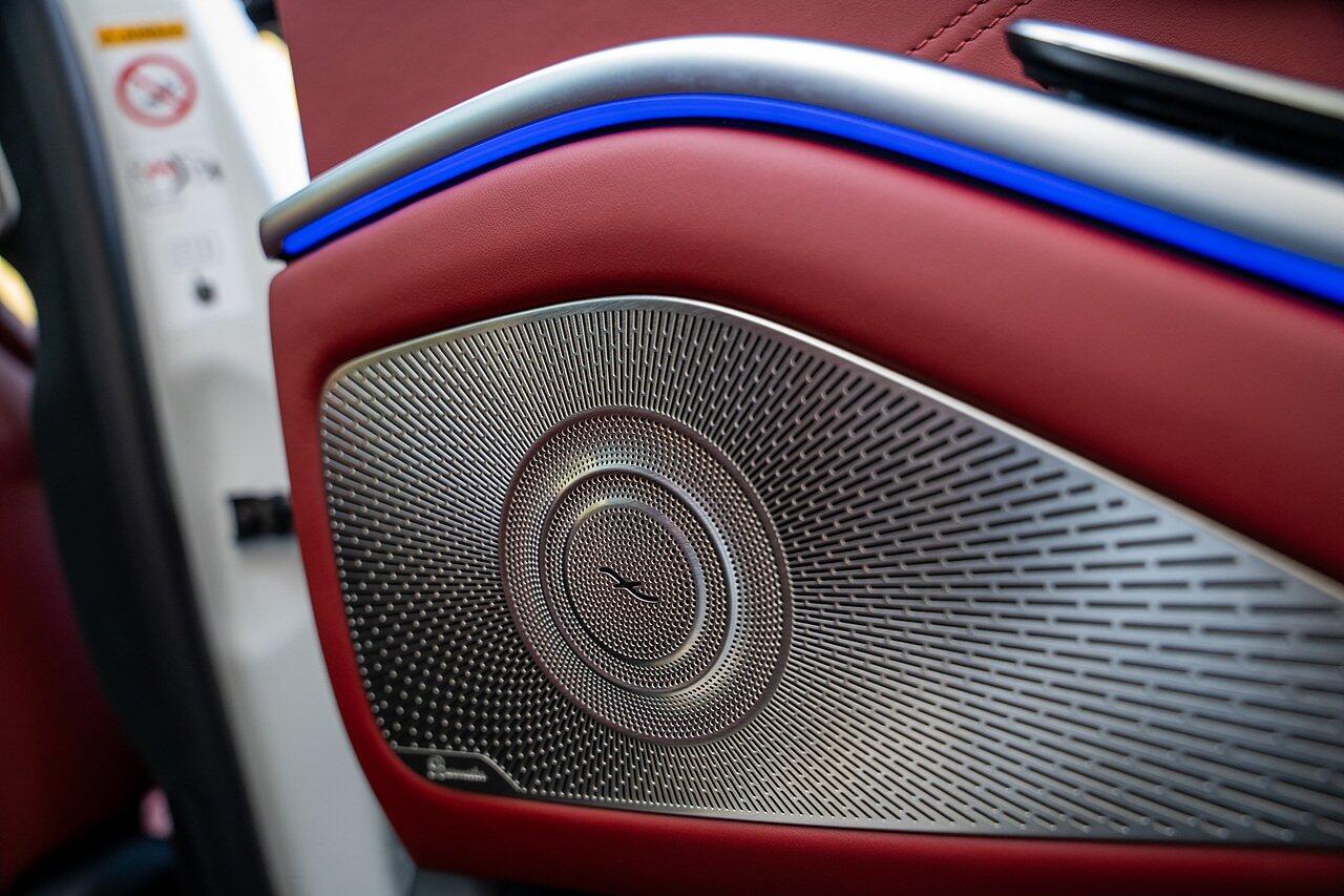 Mercedes-Benz S-Class view 60