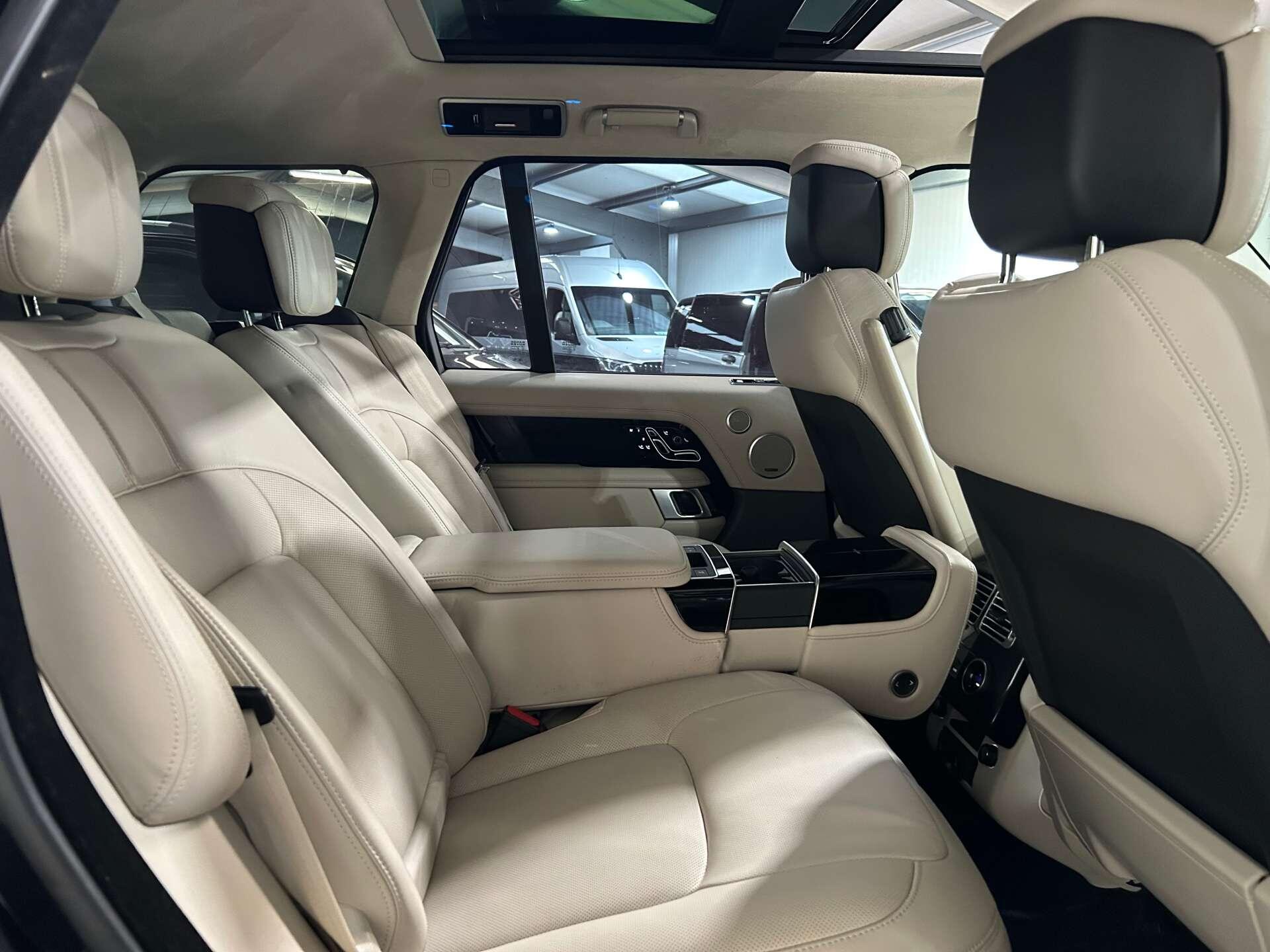 Land Rover Range Rover view 31