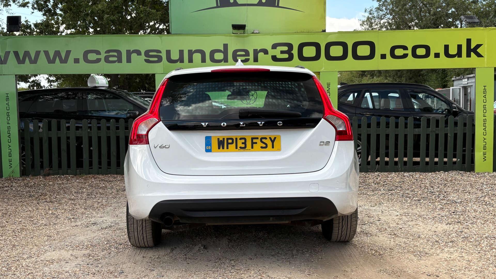 Volvo V60 view 5