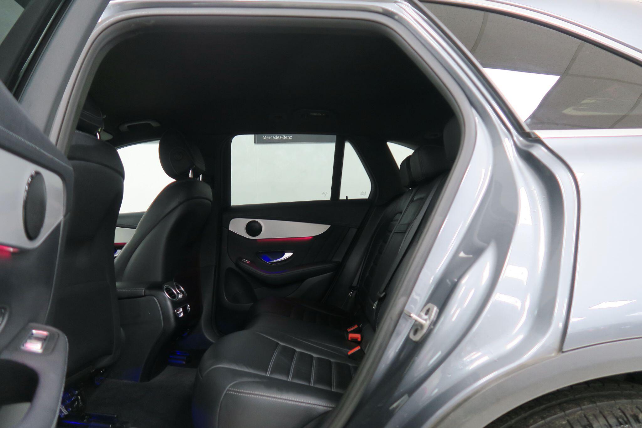 Mercedes-Benz GLC view 9