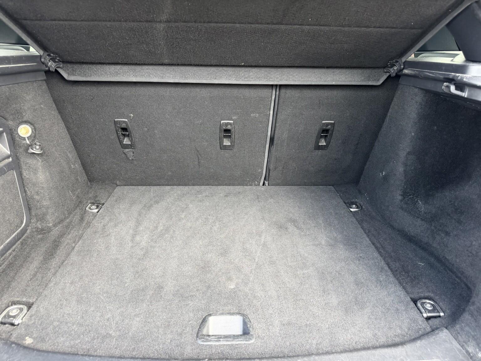 Land Rover Range Rover Evoque view 33