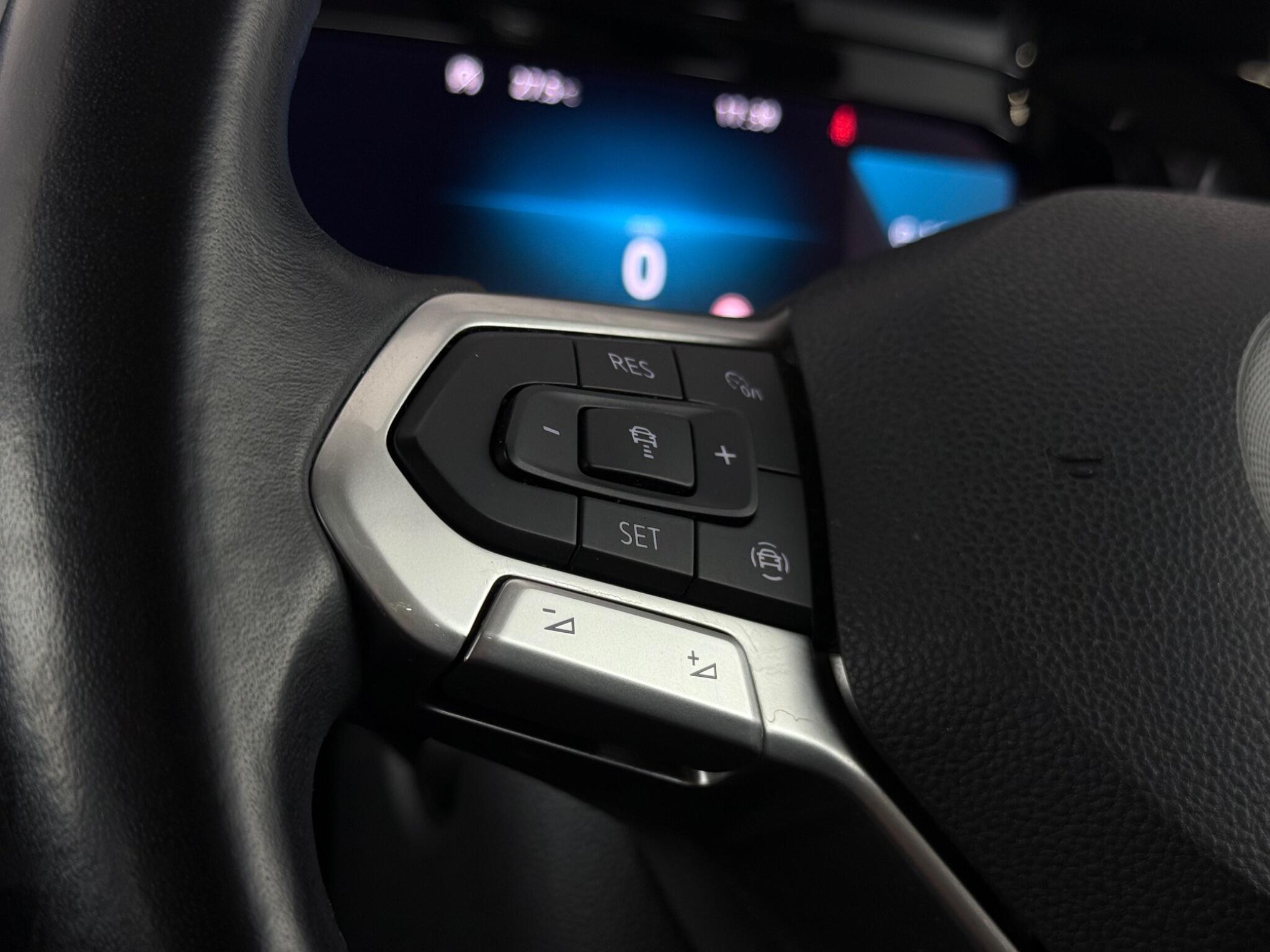 Volkswagen Golf view 15