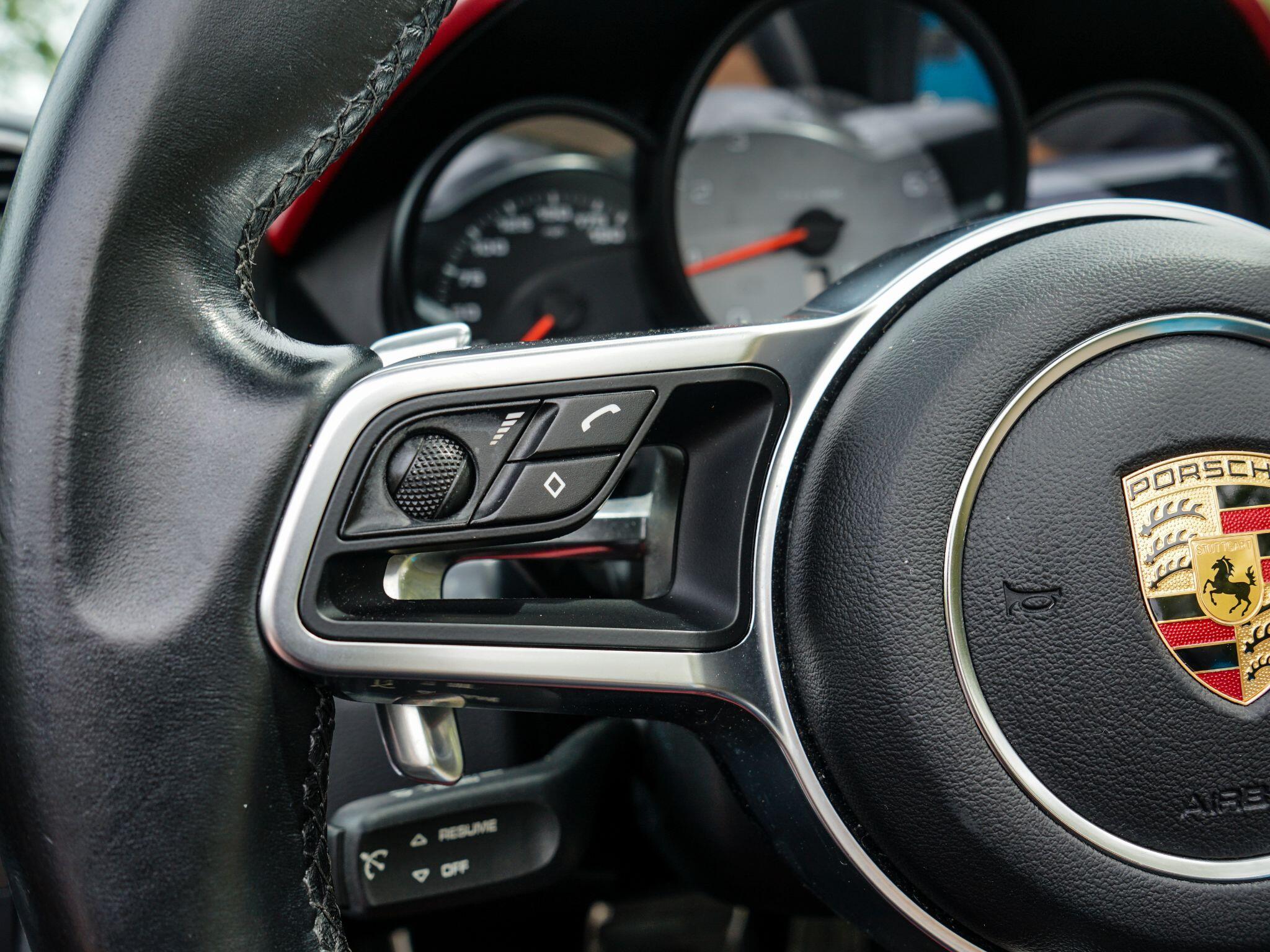 Porsche 718 Boxster view 31
