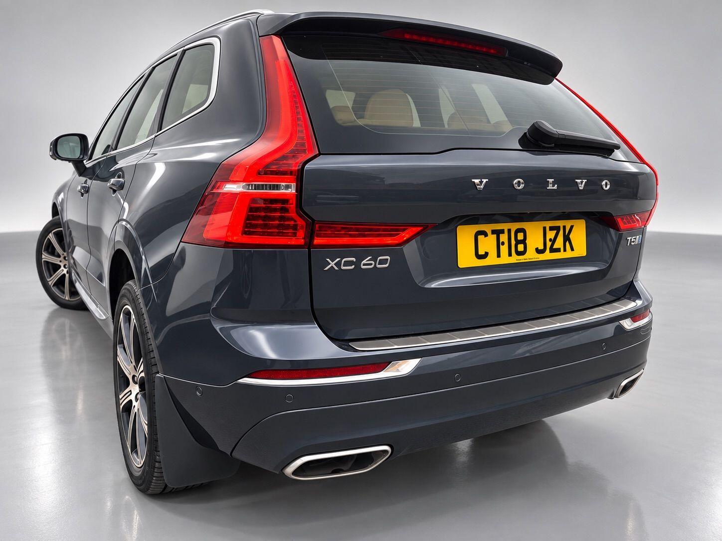 Volvo XC60 view 10