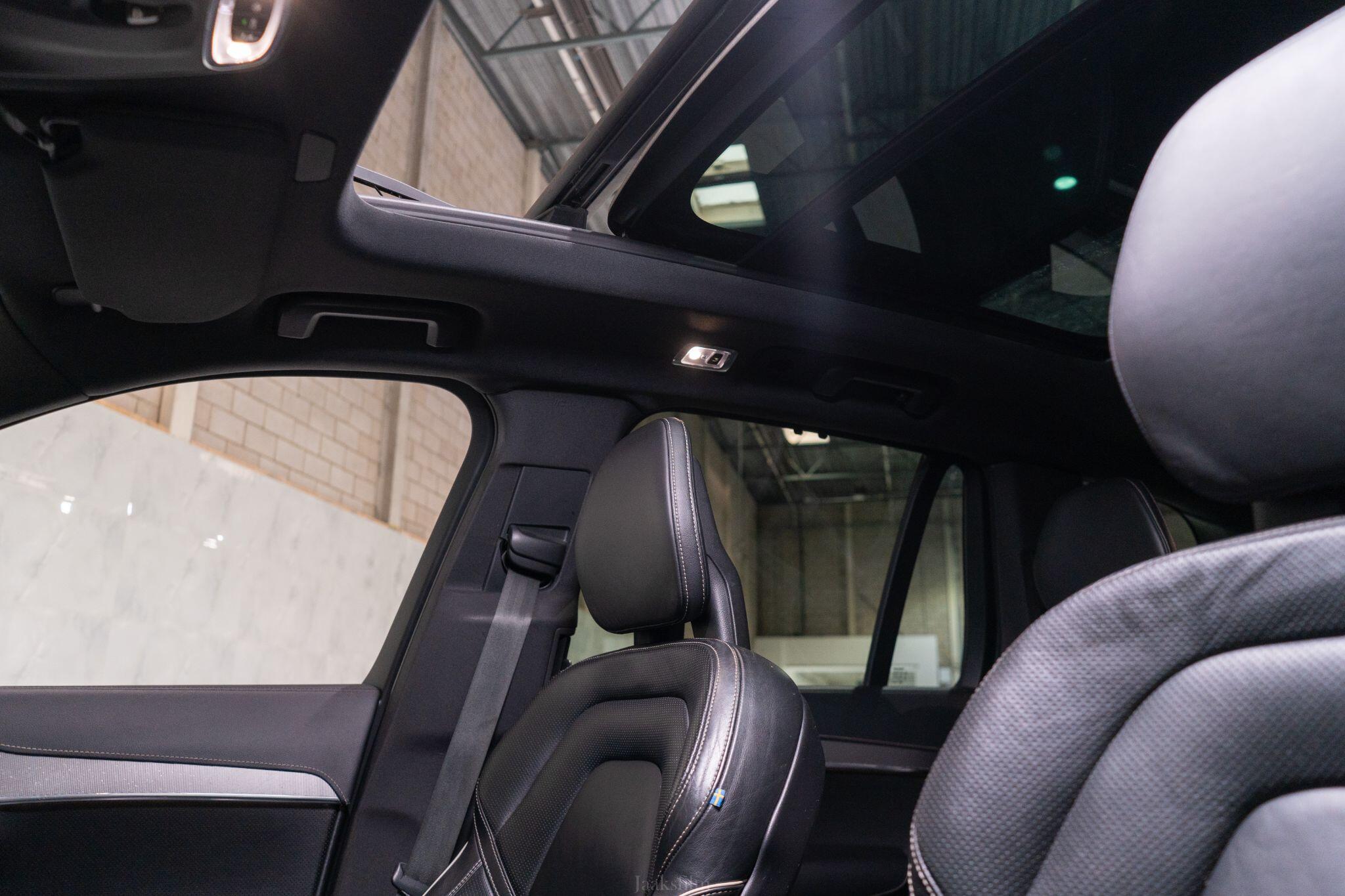 Volvo XC90 view 34