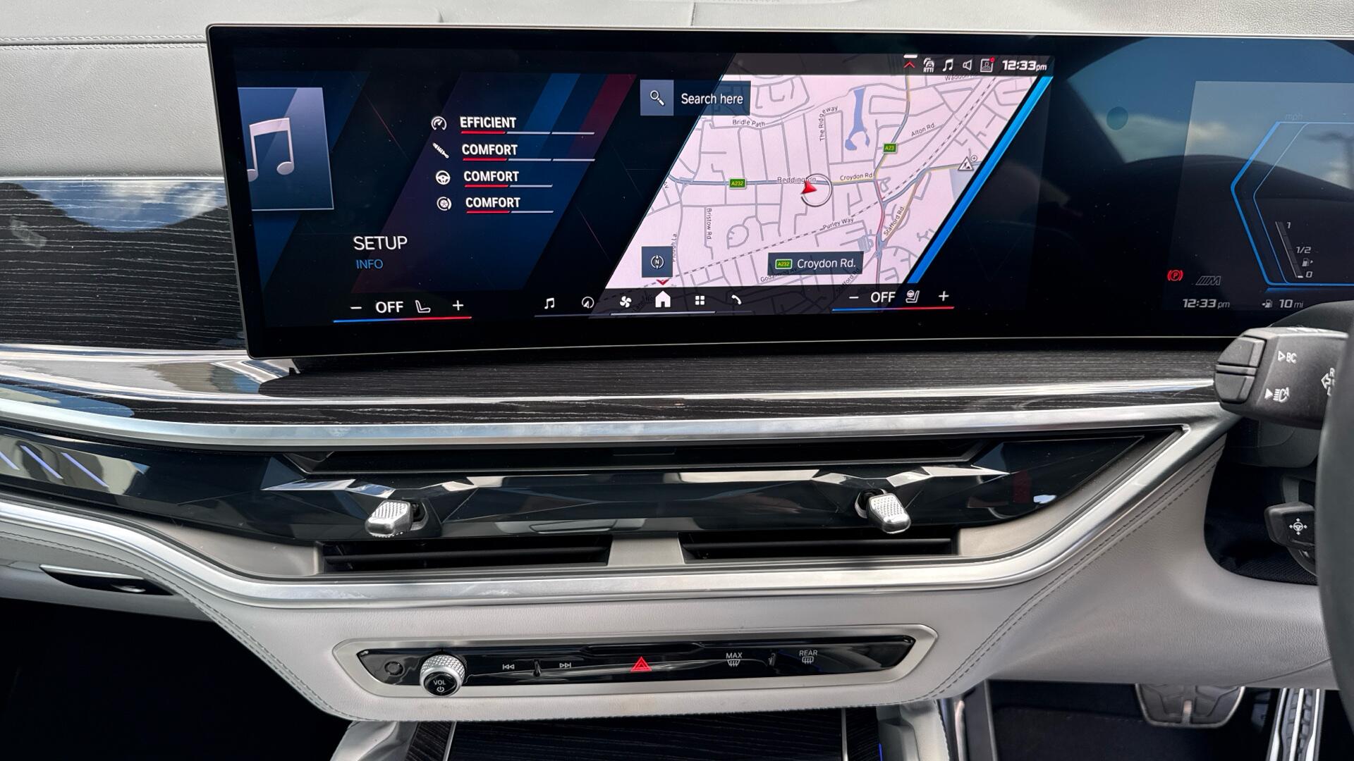 BMW X5 M view 8