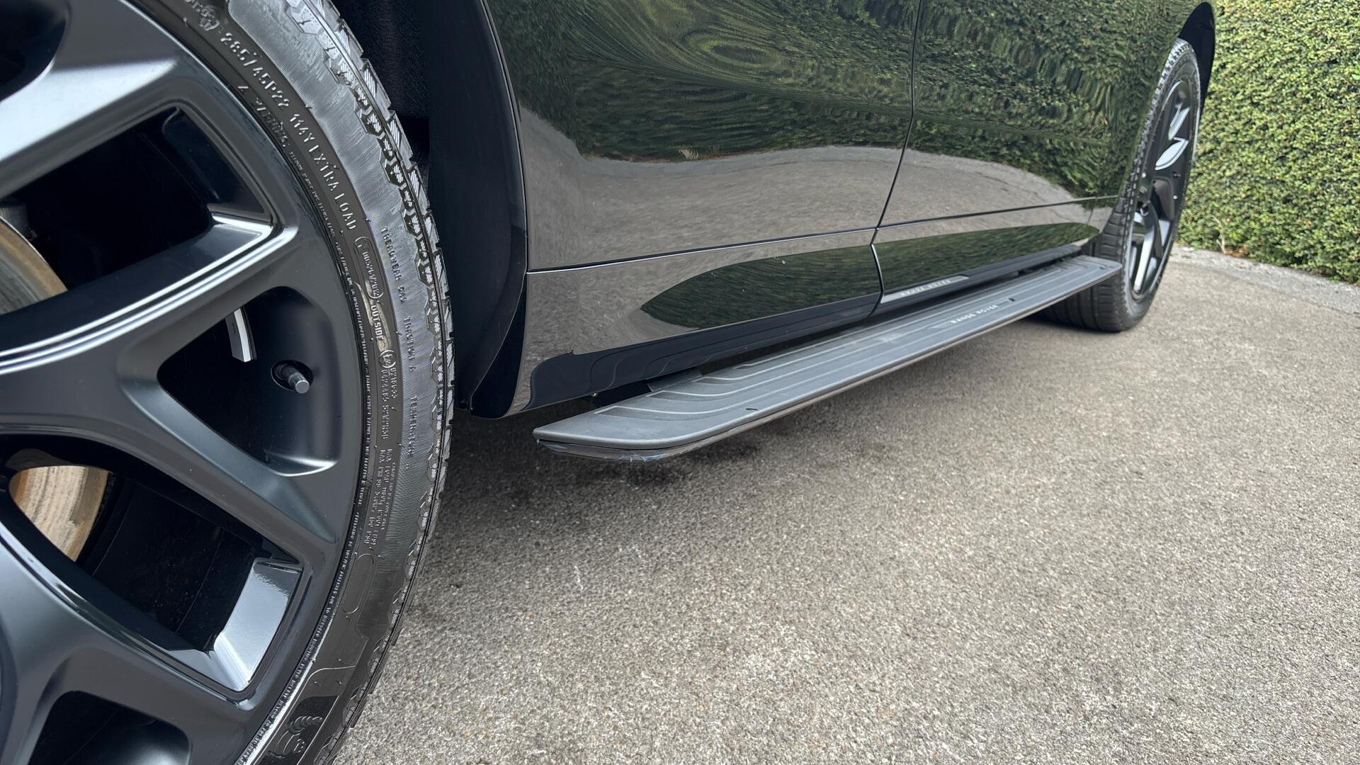Land Rover Range Rover Sport view 37