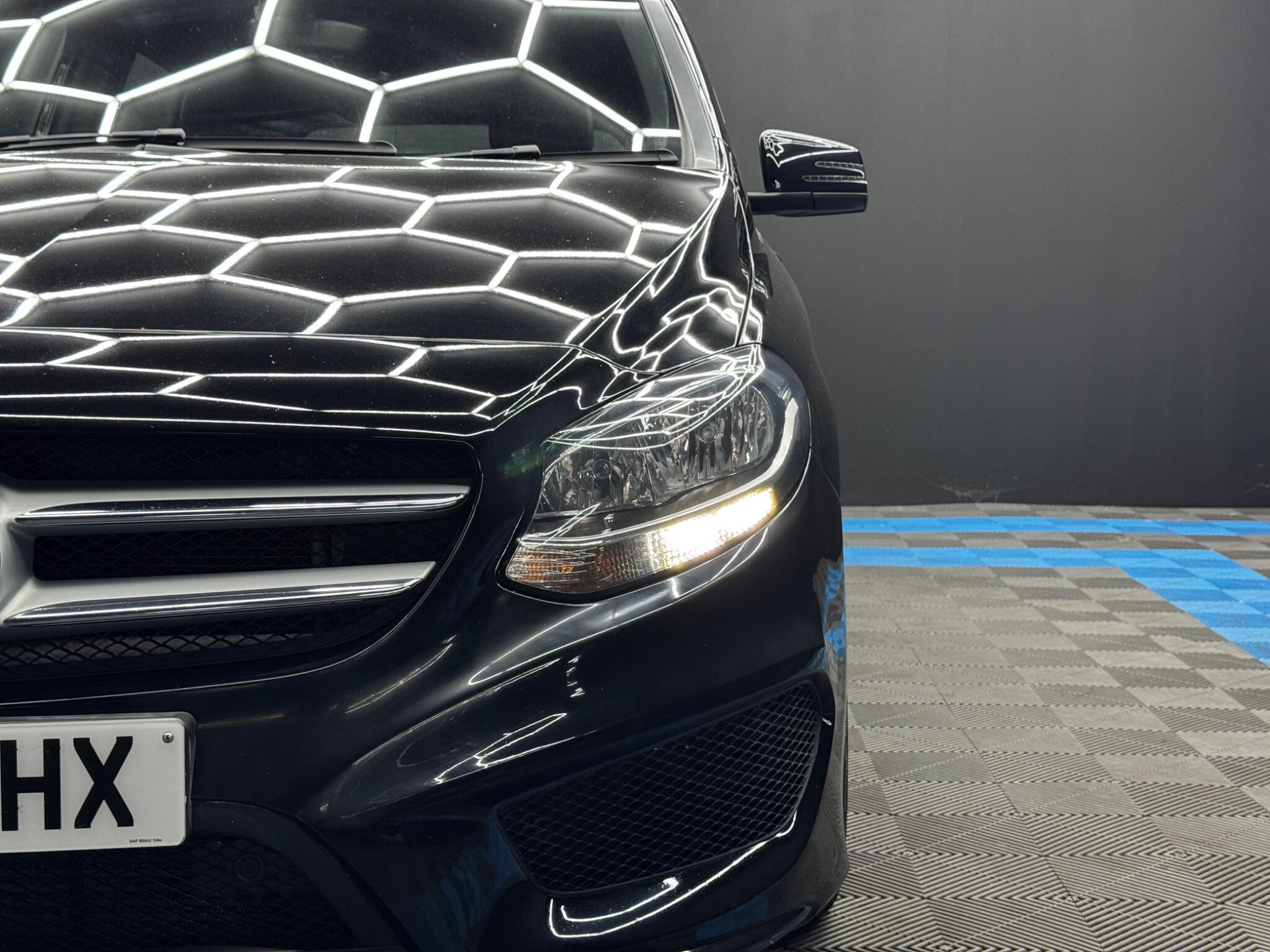 Mercedes-Benz B-Class view 42