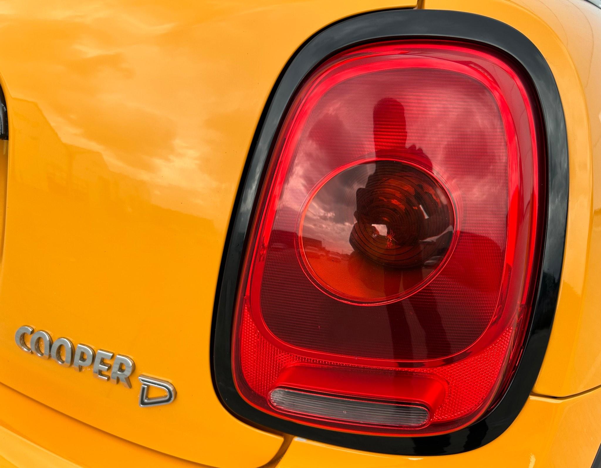 Mini Hatch view 12