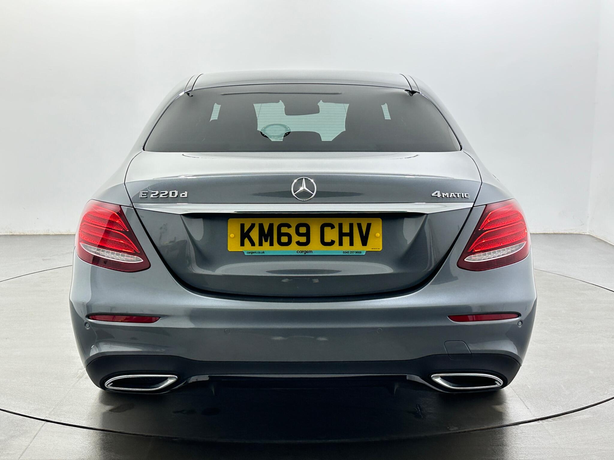 Mercedes-Benz E-Class view 7