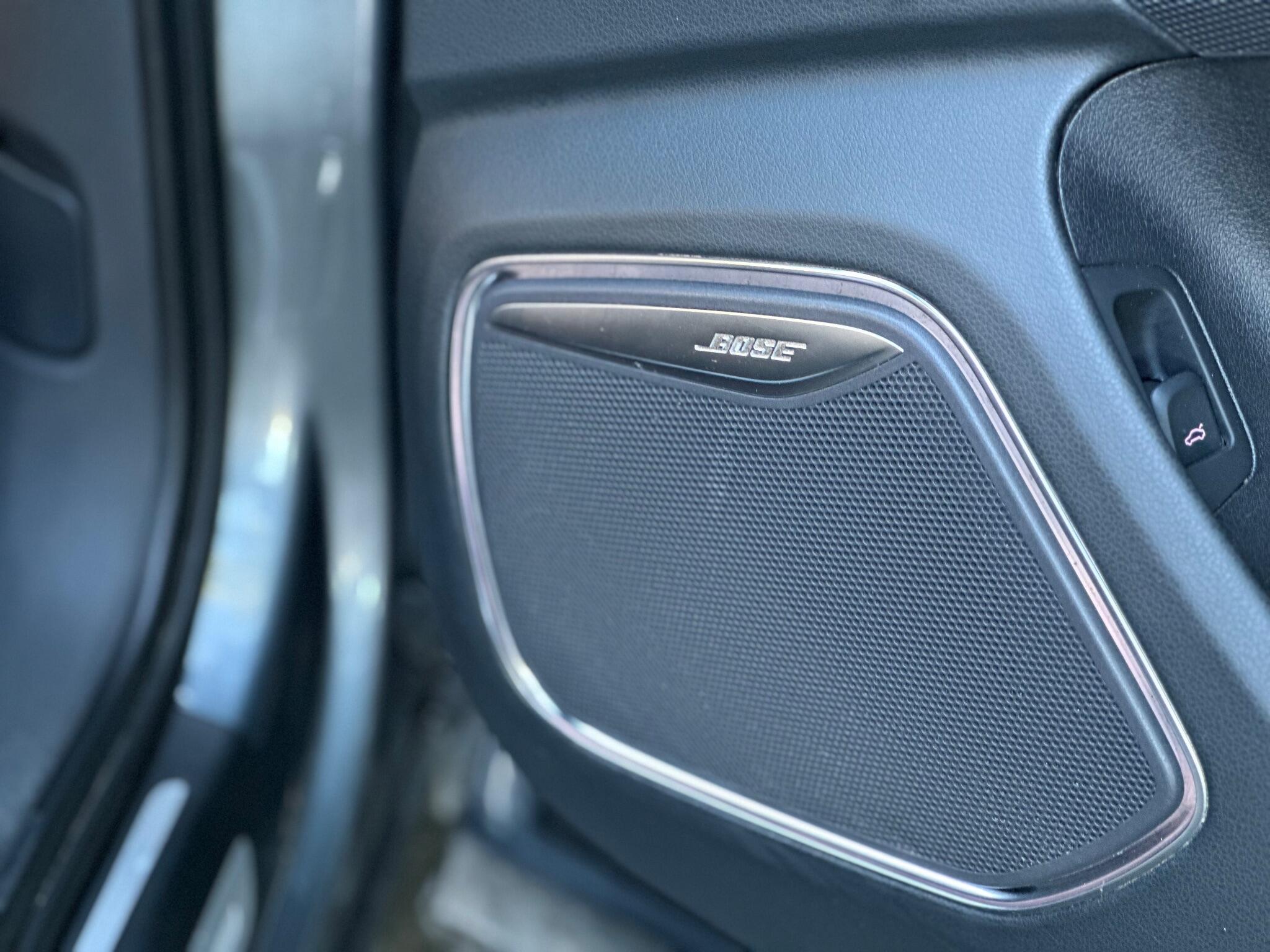 Audi Q3 view 35